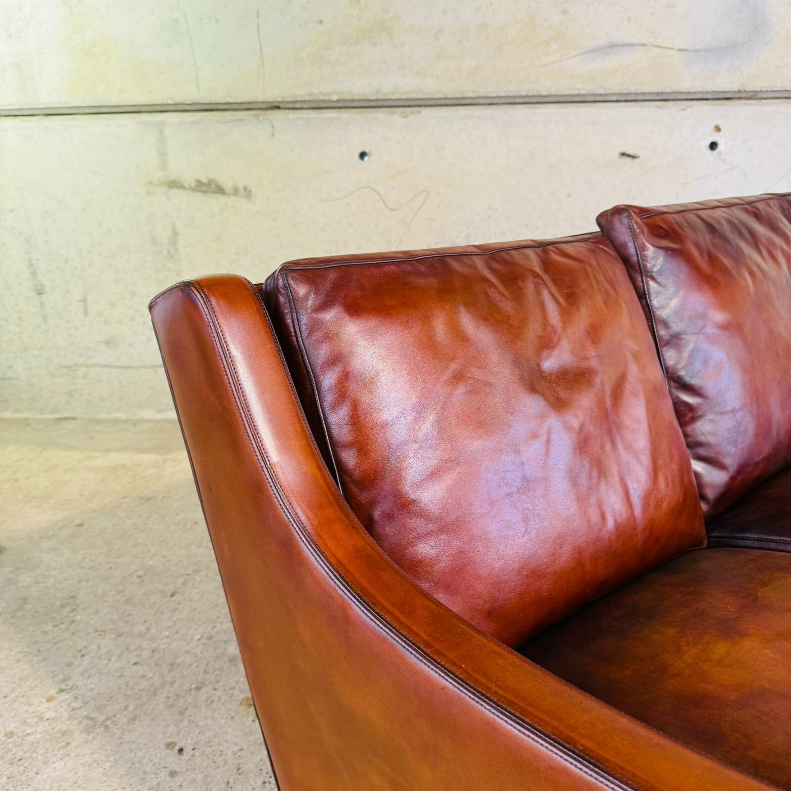 Elegant Vintage Danish 1970s Mogens Hansen Three-Seater Tan Leather Sofa