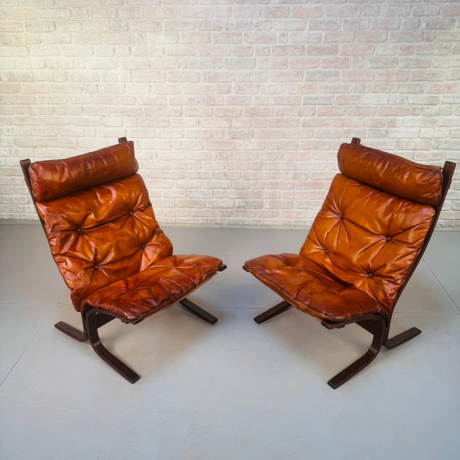 Pair of 1970s Westnofa Siesta High Back Lounge Chairs by Ingmar Relling