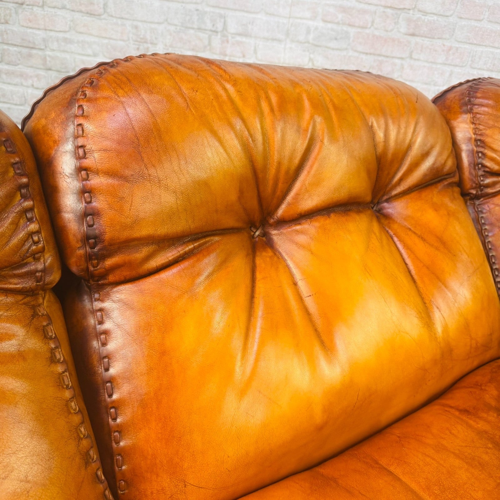1970s Swiss De Sede DS-101 Tan Leather Three Seater & Armchair Suite