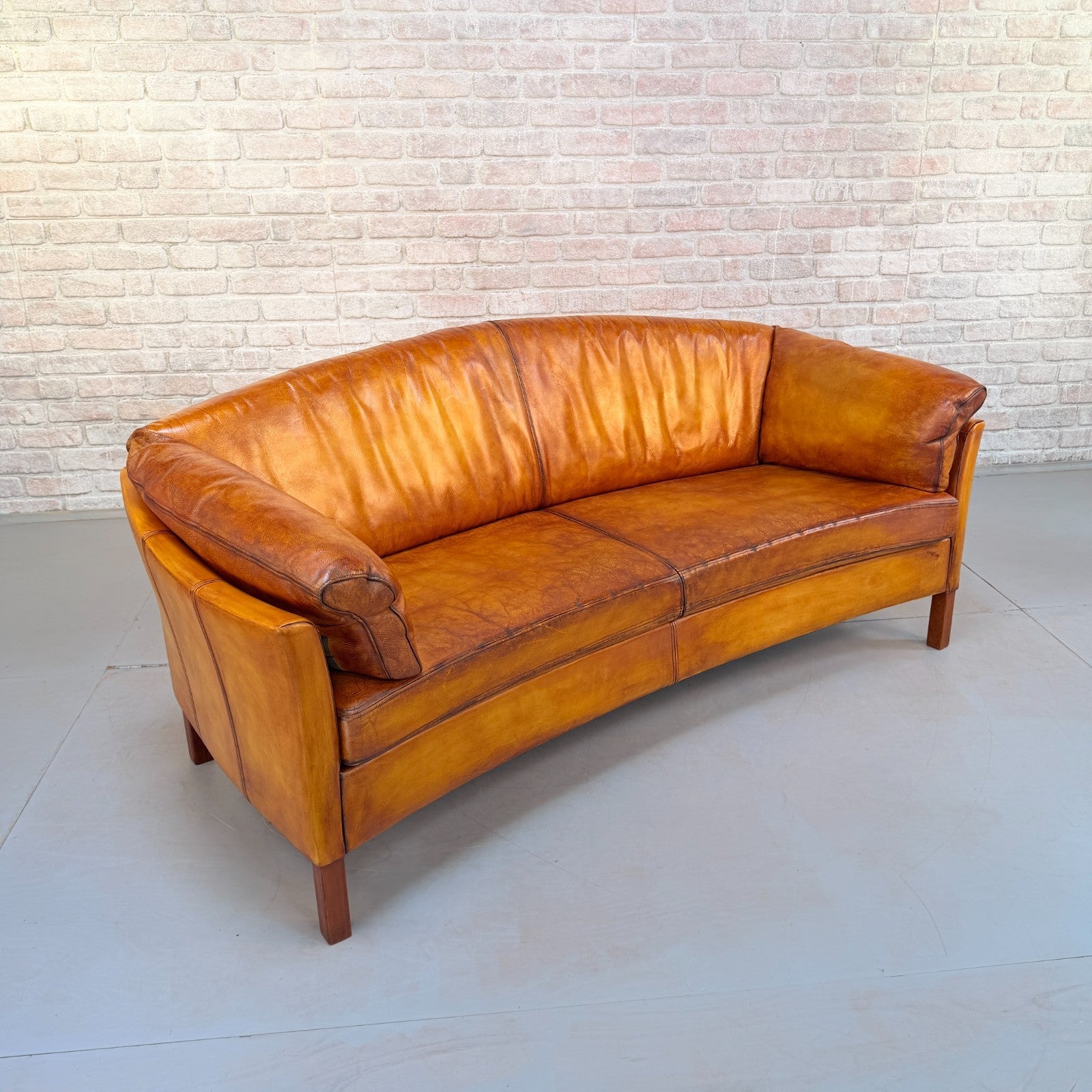 Vintage Mogens Hansen Danish Light Tan Leather 2.5 Seater Sofa Patina