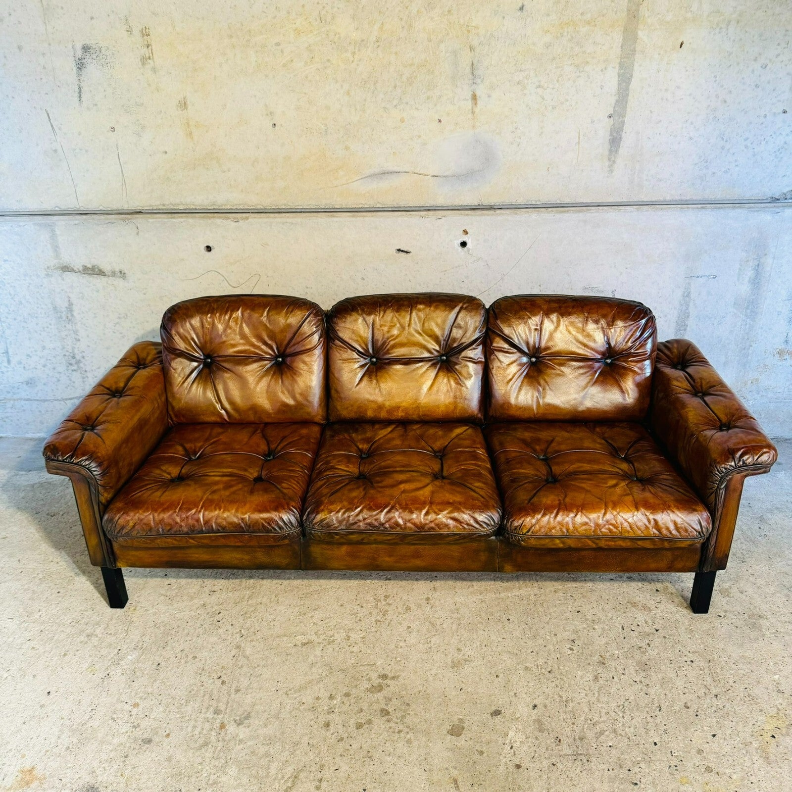 Fantastic 1970s Swedish Tan Leather Three-Seater Sofa – Stylish Comfortable