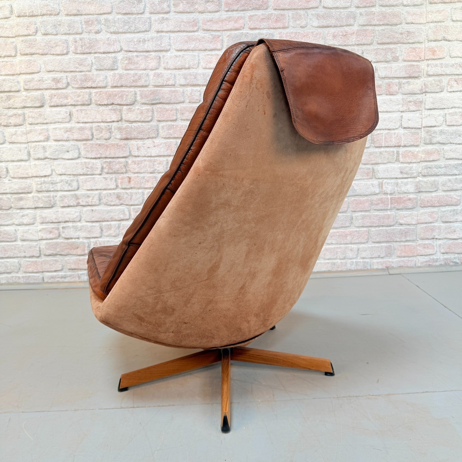 1960s Pair of Madsen & Schubell MS68 Cognac Leather Lounge Chairs & Footstools