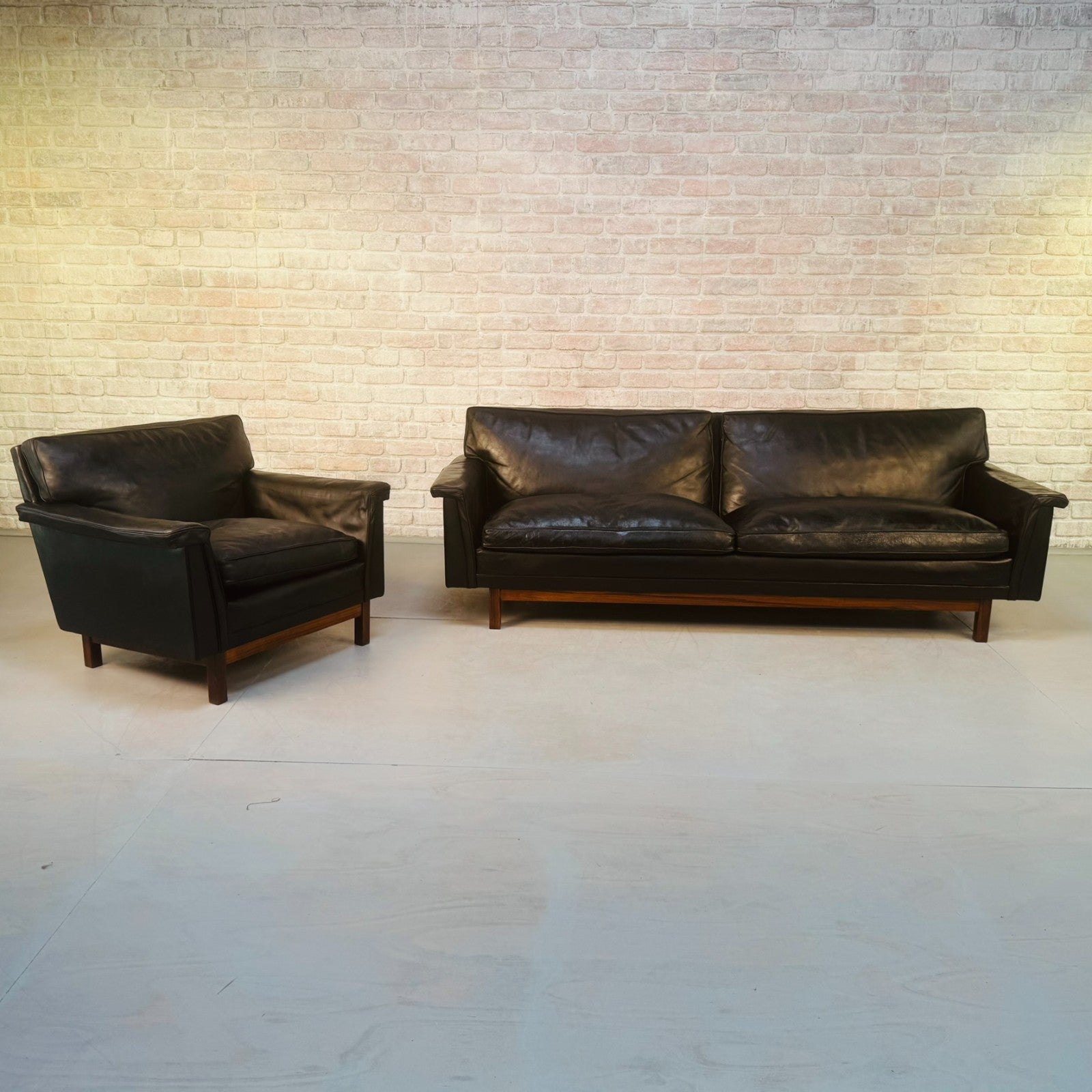 Vintage 1960s Swedish Black Leather Armchair – Rosewood Base