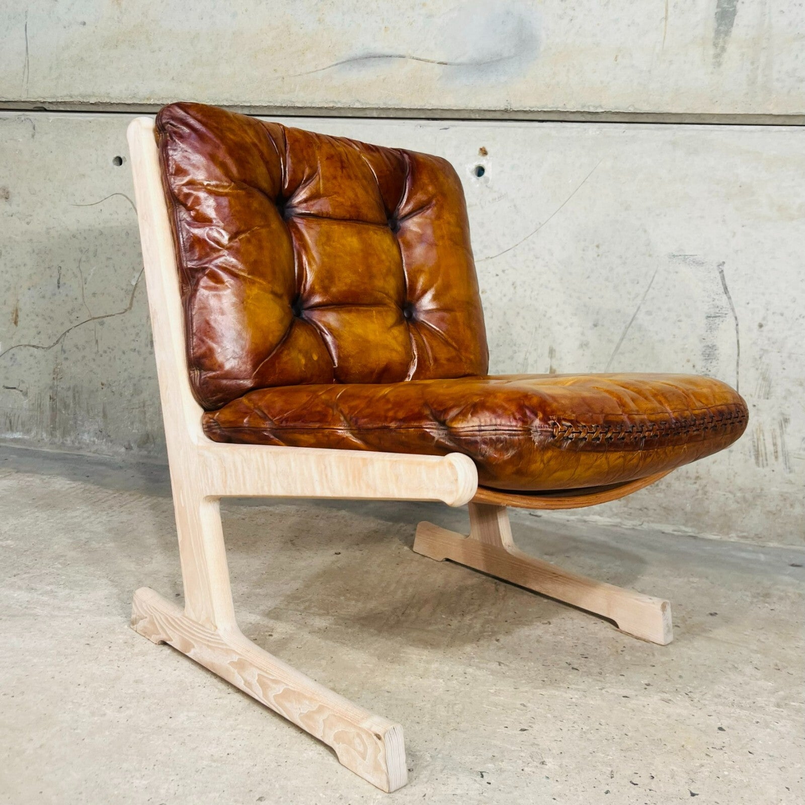 Super Stylish Danish Vintage Cado Lounge Chair Light Beech and Tan Leather