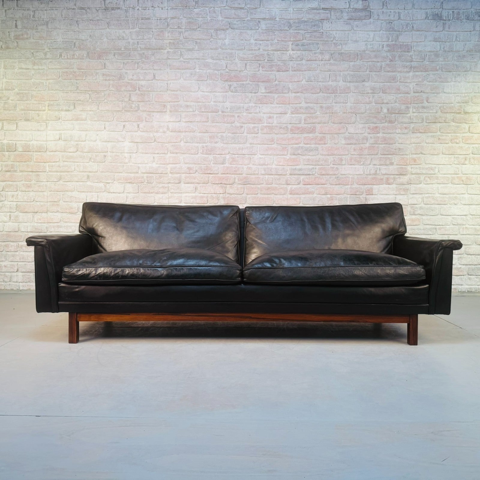 Long Vintage 1960s Swedish Black Leather Three Seater Sofa – Rosewood Base