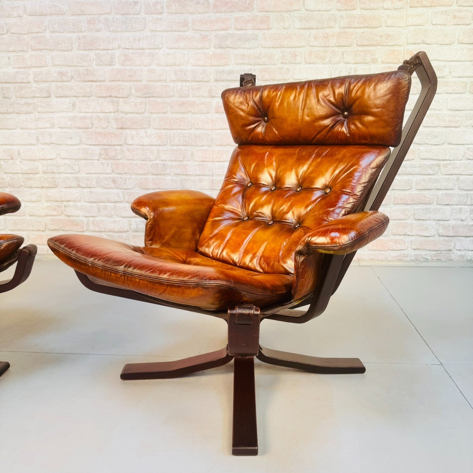 Pair Vintage Trygg Mobler Superstar Chairs Sigurd Resell Tan Leather