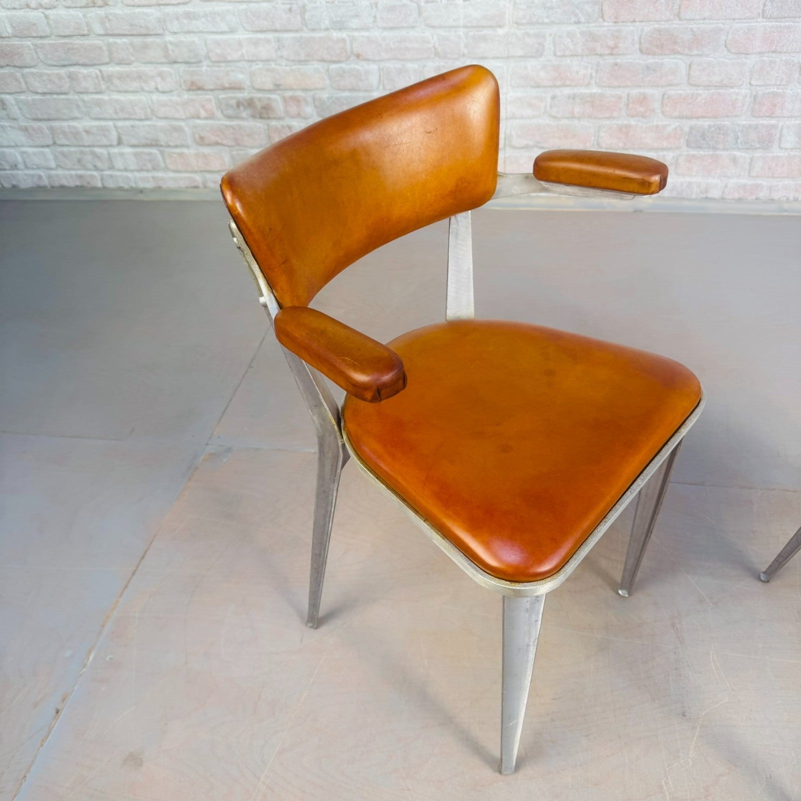 Set of 10 Ernest Race BA3 Dining Chairs – Tan Leather Mid-Century Modern Icons