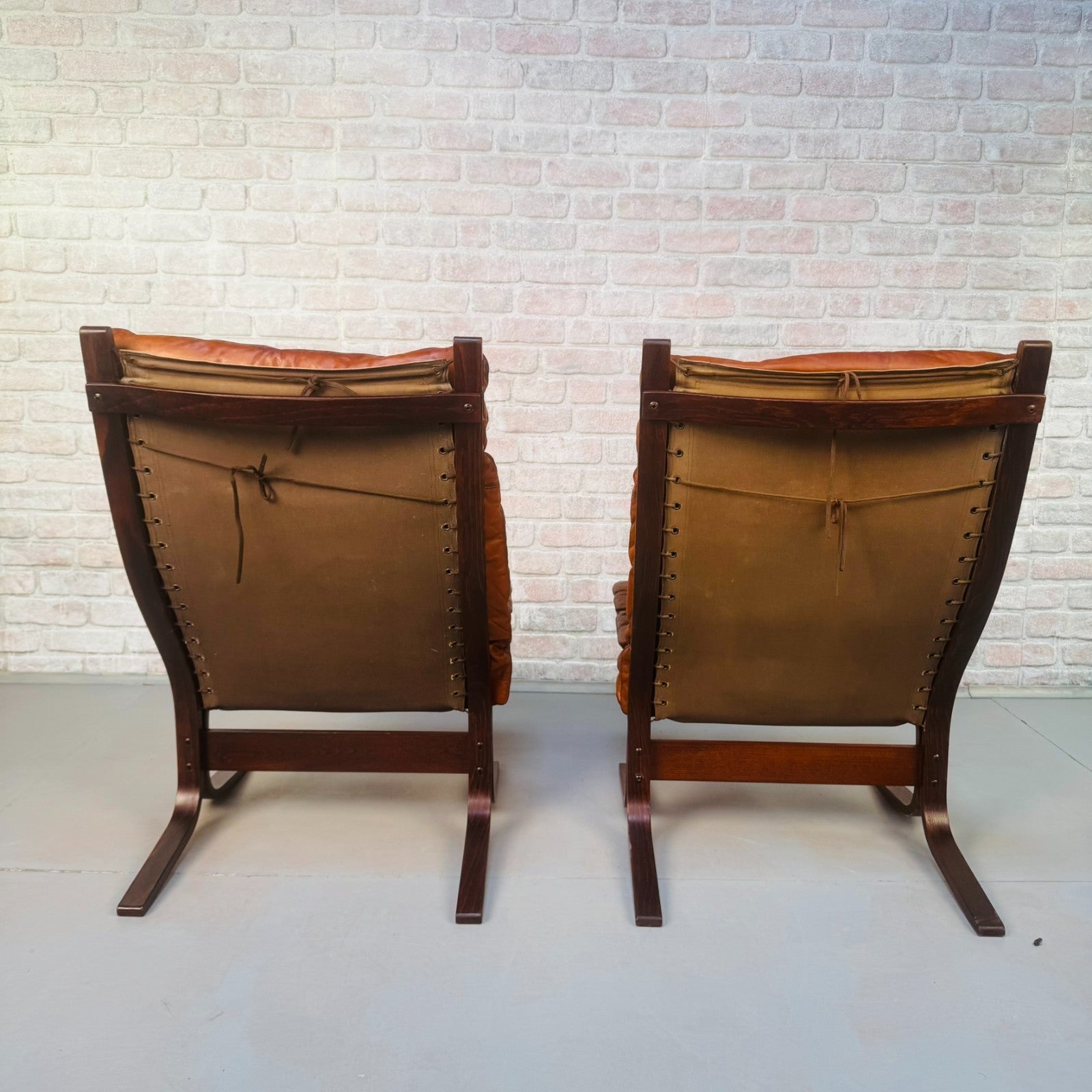 Pair of 1970s Westnofa Siesta High Back Lounge Chairs by Ingmar Relling