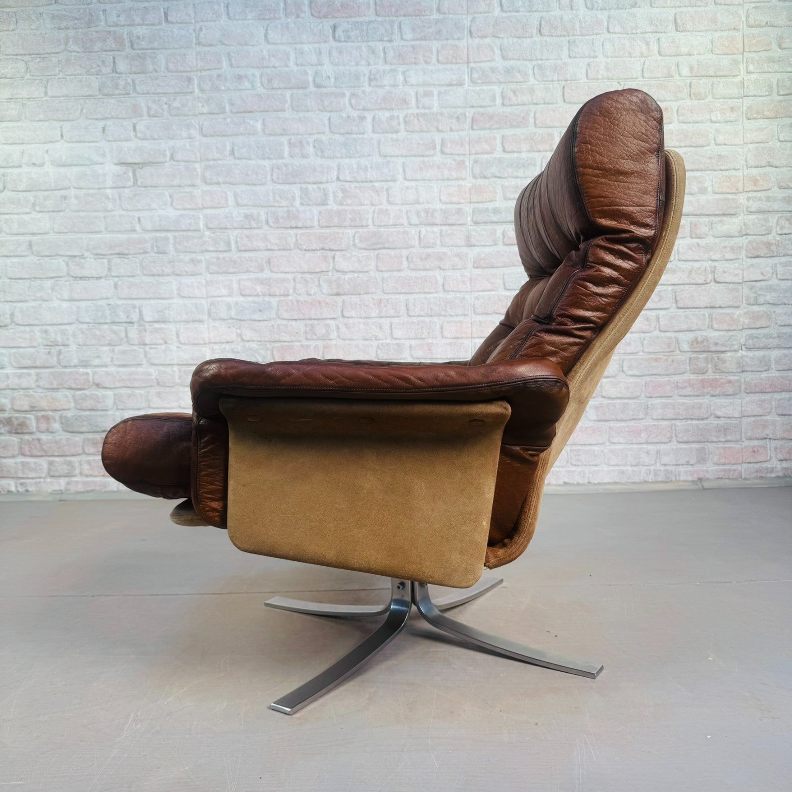 Vintage 60s Søren Nissen & Ebbe Gehl Swivel Lounge Chair by Jeki Møbler