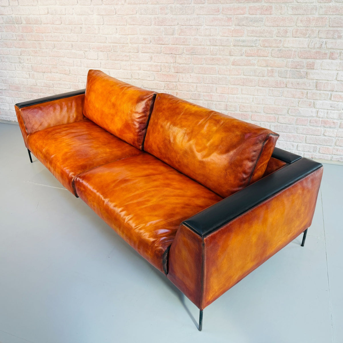Vintage Arflex Italian Hand Dyed Tan Leather Large 3/4 Seater Sofa