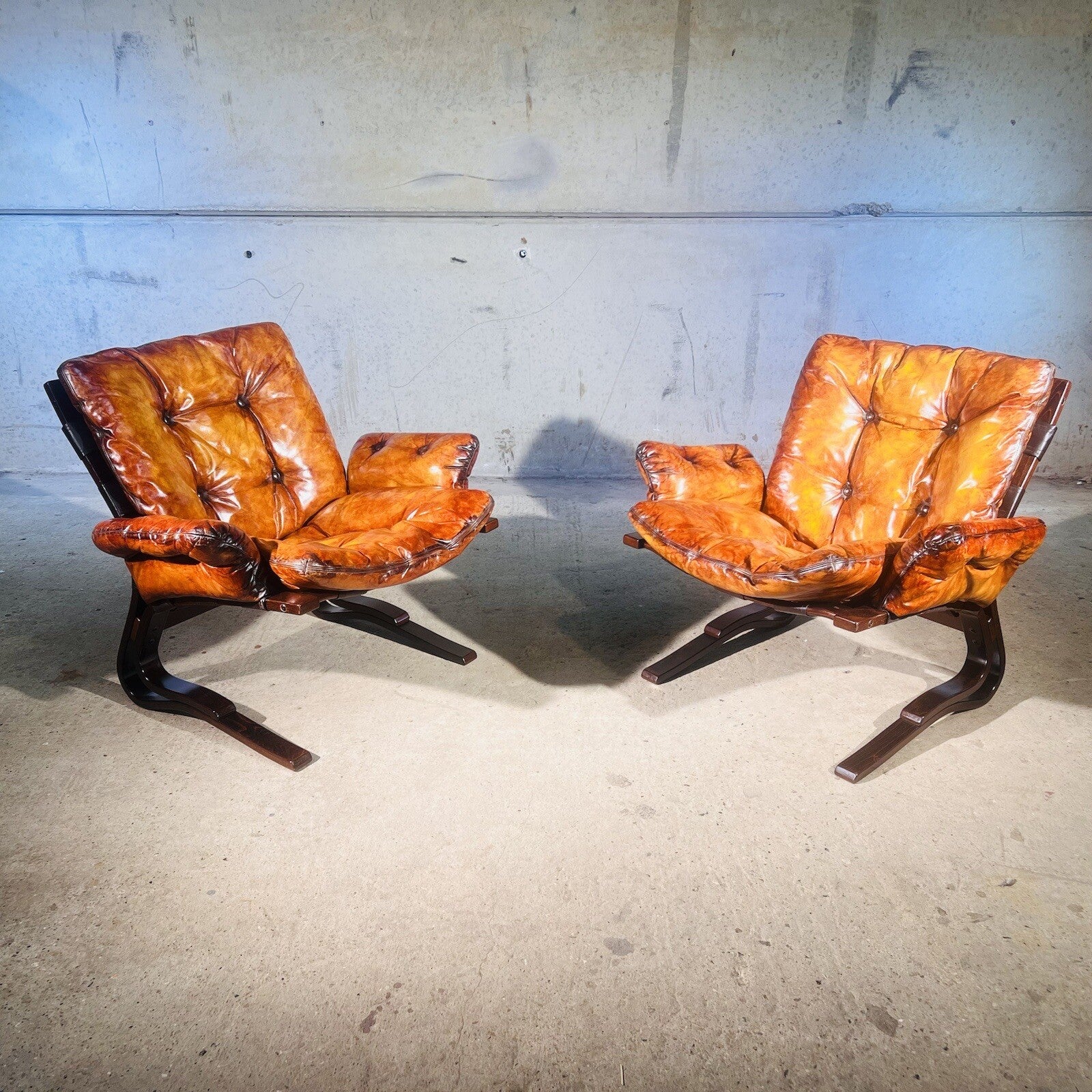Pair of Vintage Norwegian Mid C Tan Leather Armchairs by Oddvin Rykke
