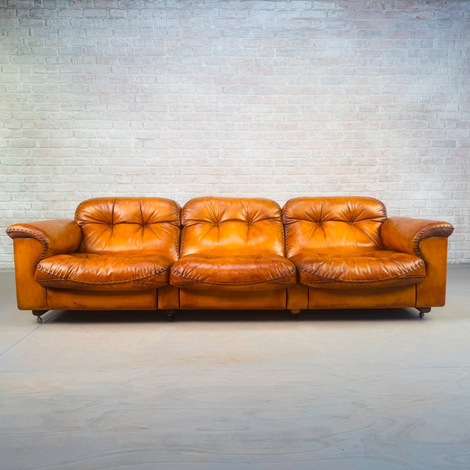 1970s Swiss De Sede DS-101 Tan Leather Three Seater & Armchair Suite