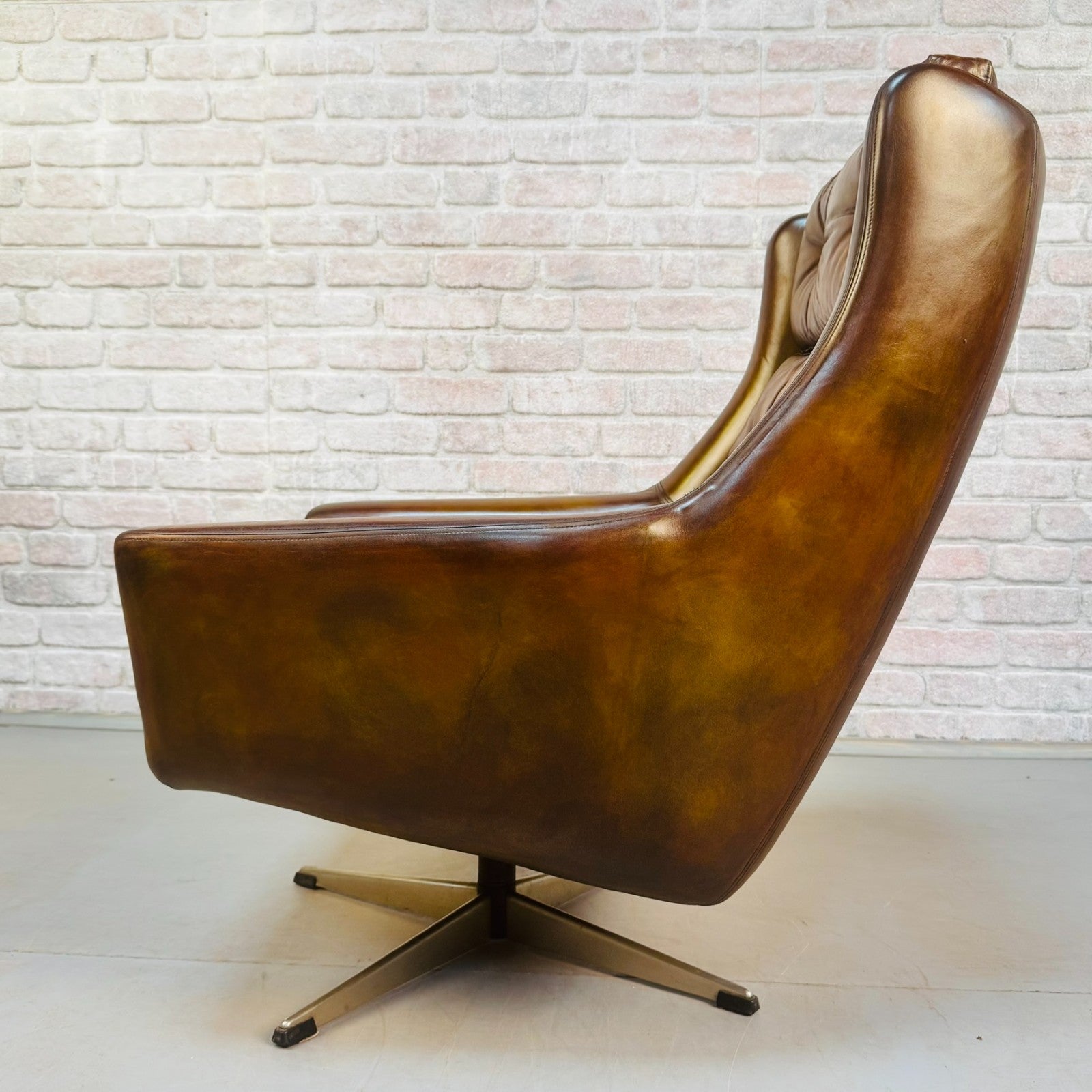 Vintage 1970s Danish Cognac Leather Egg Swivel Chair by Eran