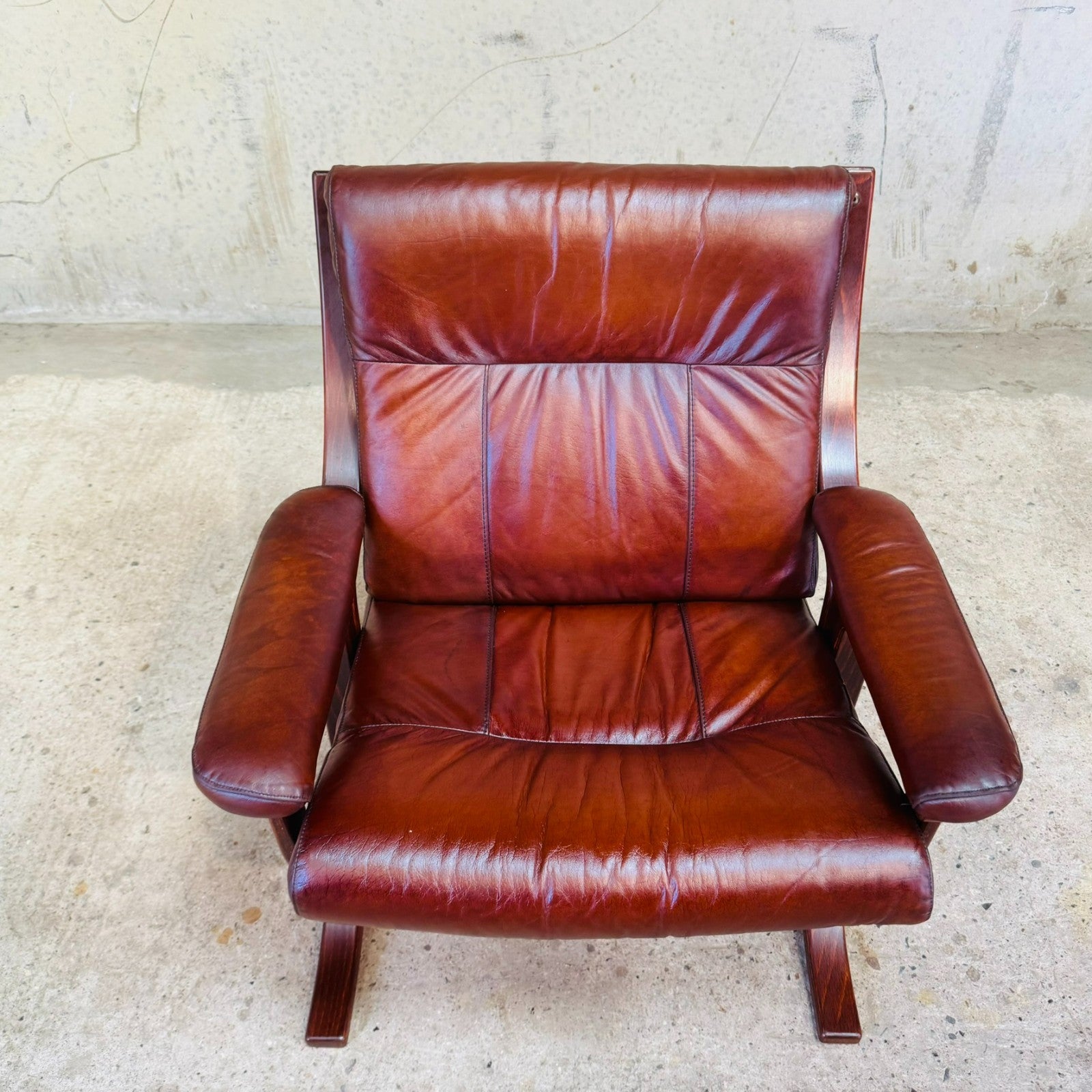 Norwegian 1970s Vintage Tan Leather Bentwood Chair