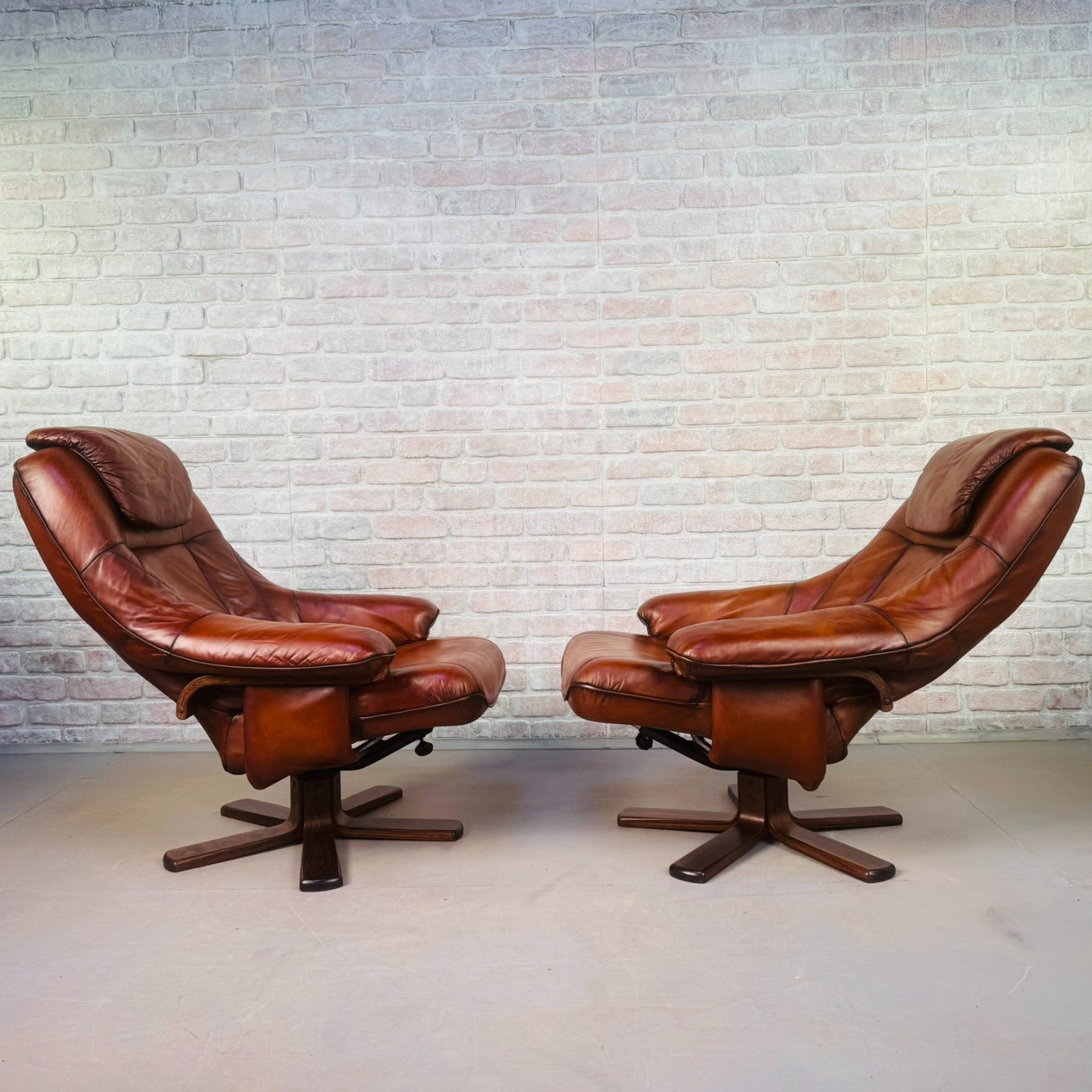 Pair Vintage Danish Tan Leather Reclining Swivel Chairs Mid Century Lounge Chair