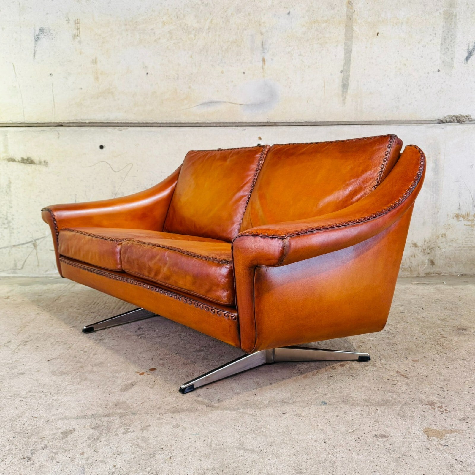 1970s "Matador" Two-Seater Light Tan Leather Sofa by Aage Christiansen