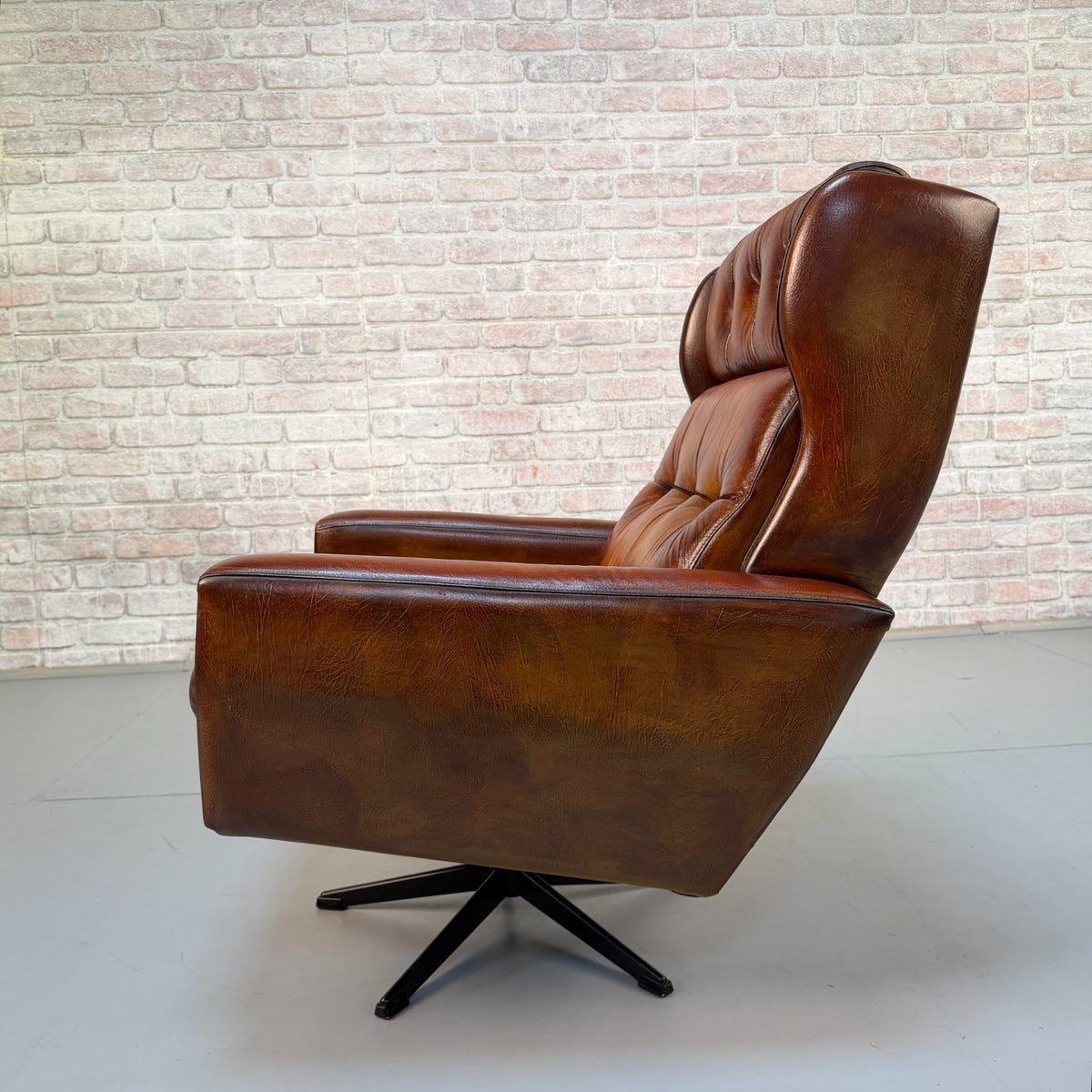 Vintage Danish Tan Leather Swivel Armchair – Scandinavian Design