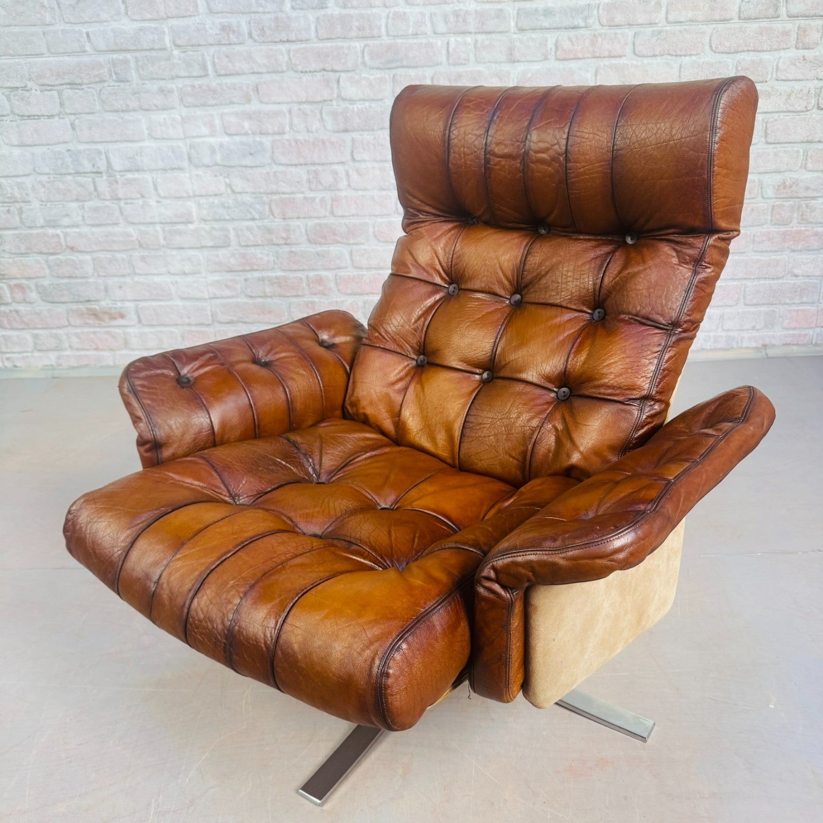 Vintage 60s Søren Nissen & Ebbe Gehl Swivel Lounge Chair by Jeki Møbler