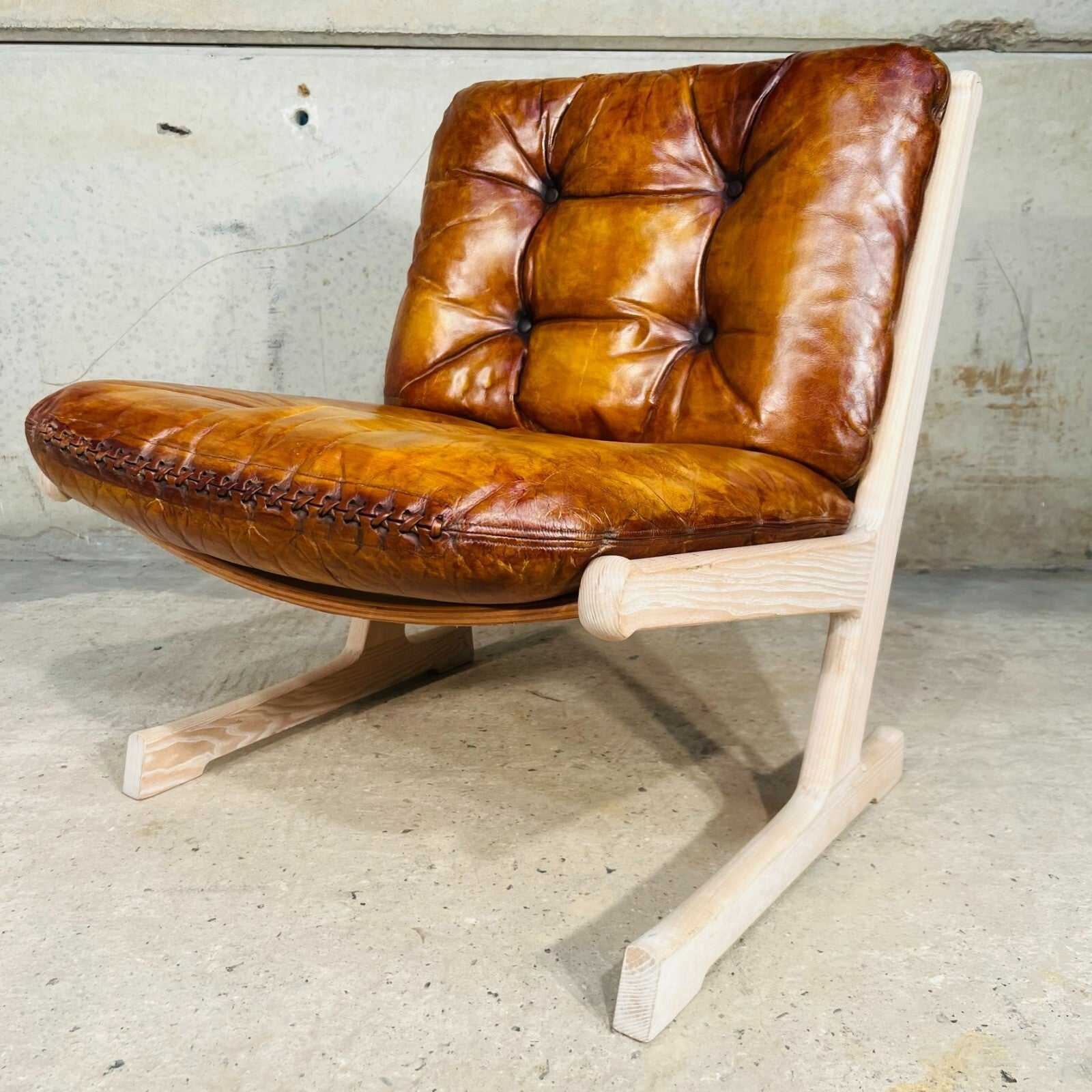 Super Stylish Danish Vintage Cado Lounge Chair Light Beech and Tan Leather