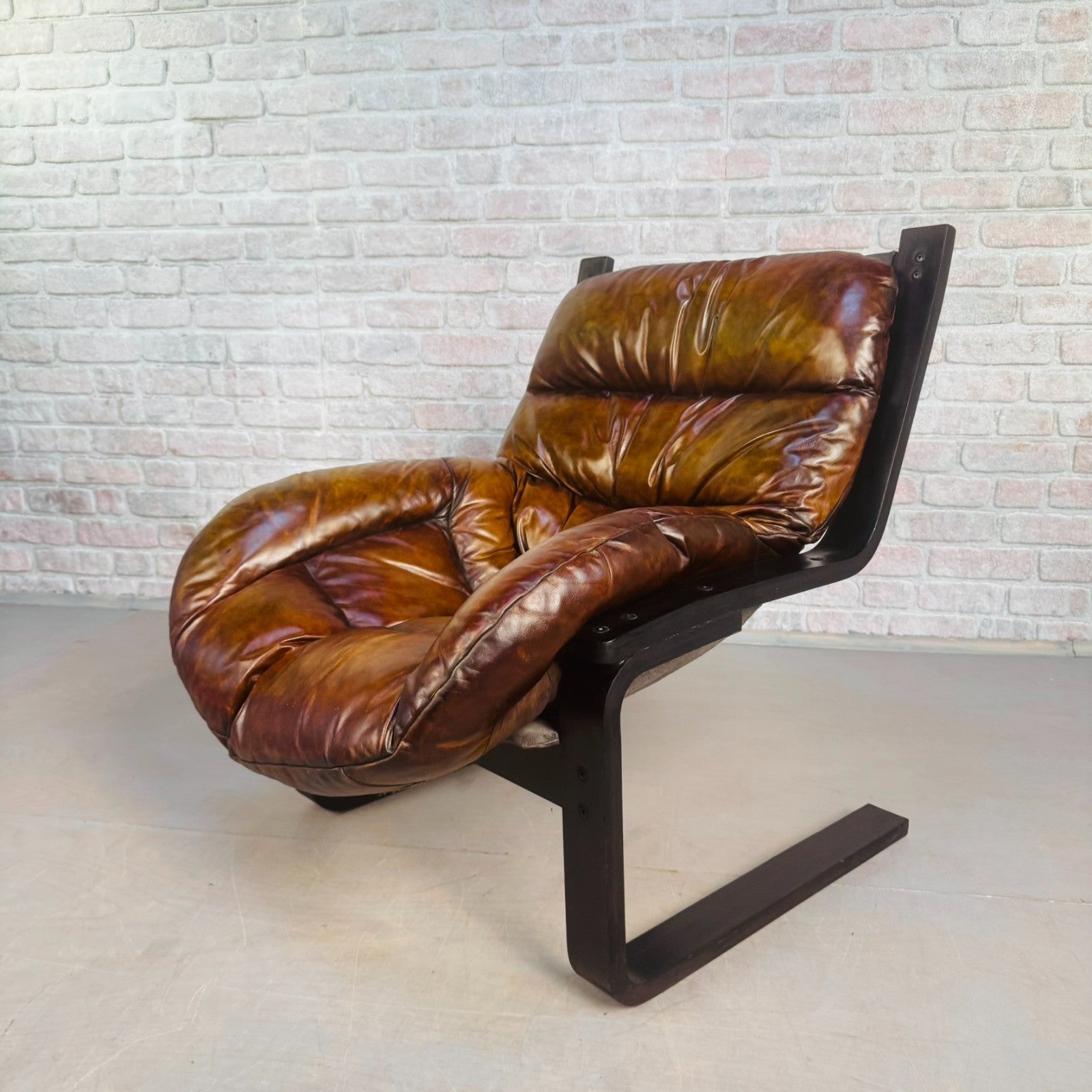 Vintage 1970s Swedish Cantilever Tan Leather Armchair – Stylish, Comfortable