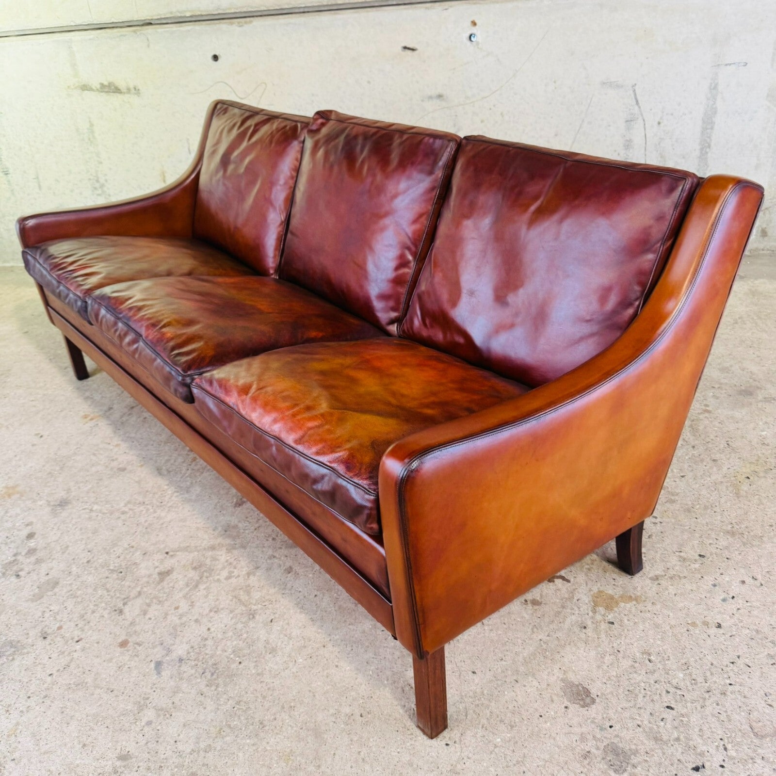 Elegant Vintage Danish 1970s Mogens Hansen Three-Seater Tan Leather Sofa