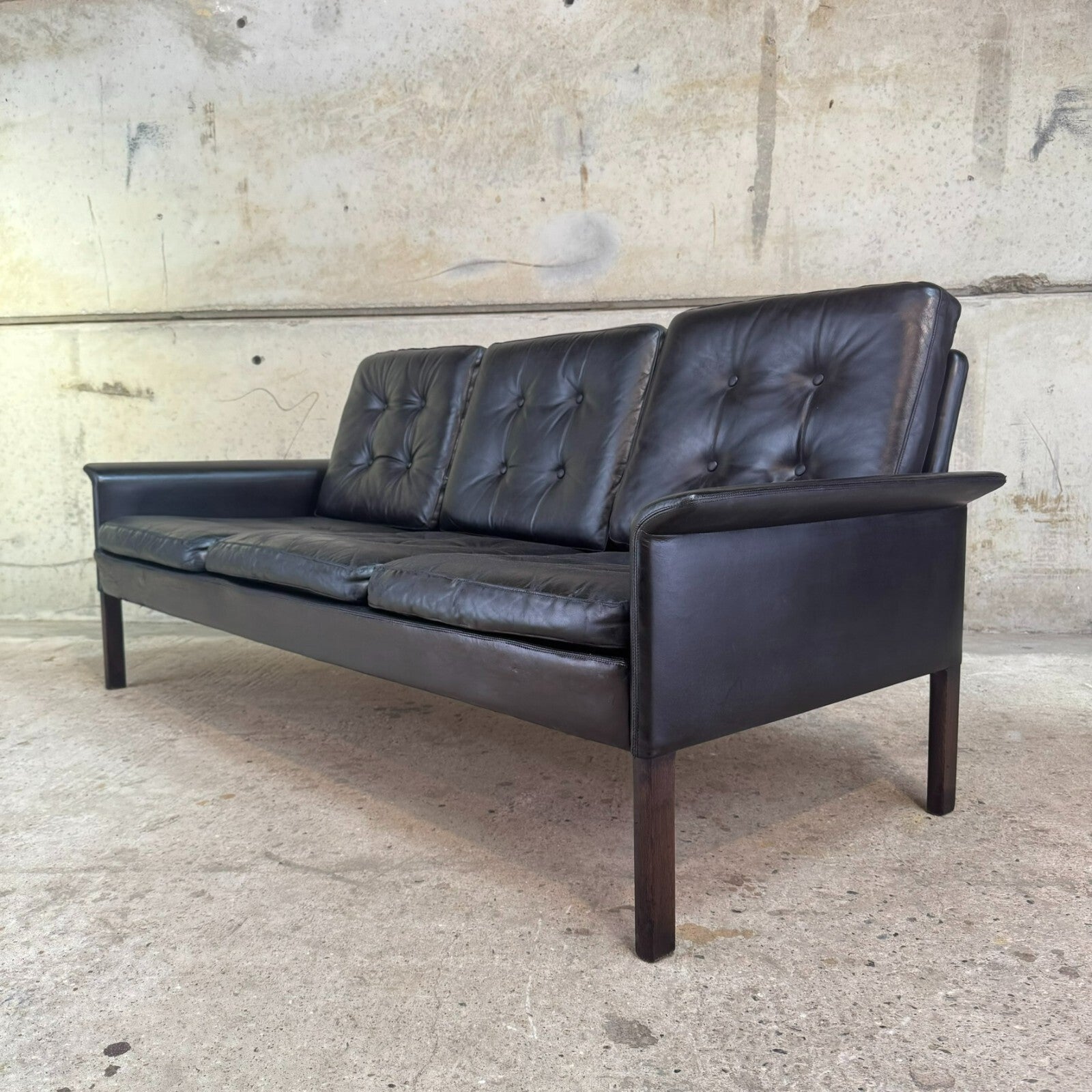 Danish 1970s Black Leather Three-Seater Sofa by Hans Olsen – Sleek Design