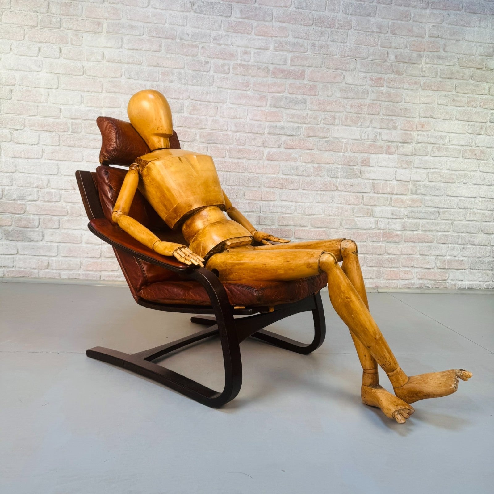 Vintage 1970s Skippers Møbler Danish Bentwood Cantilever Leather Armchair