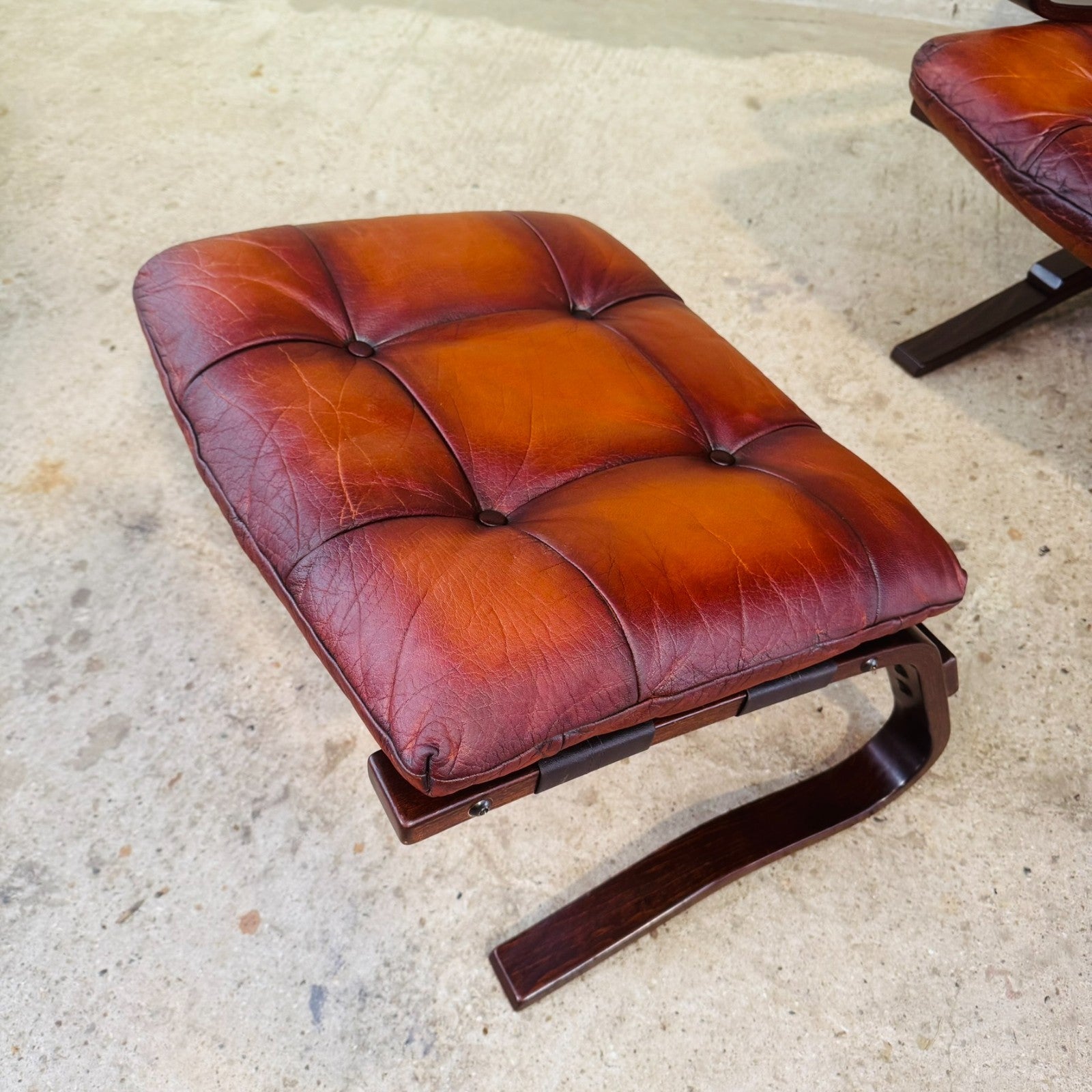 Norwegian Hove Møbler 'Skyline' Lounge Chair & Footstool – 1970s Leather