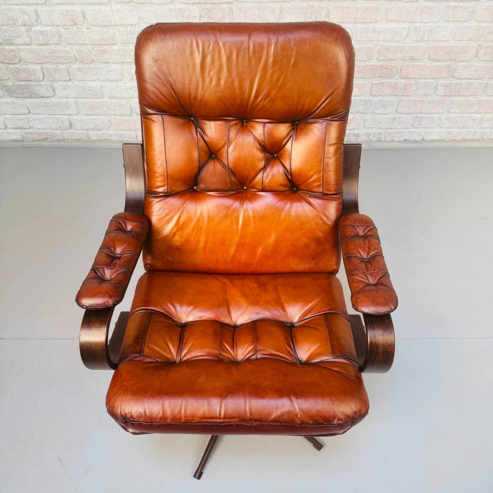 Vintage Danish Hand Dyed Tan Leather Swivel Chair – Neat Proportions