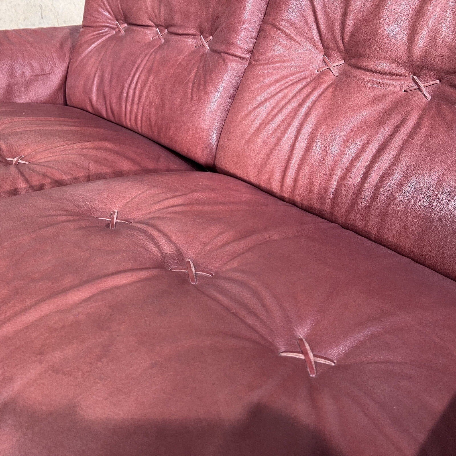 A Superb 1970s De Sede two-seater Mauve leather sofa