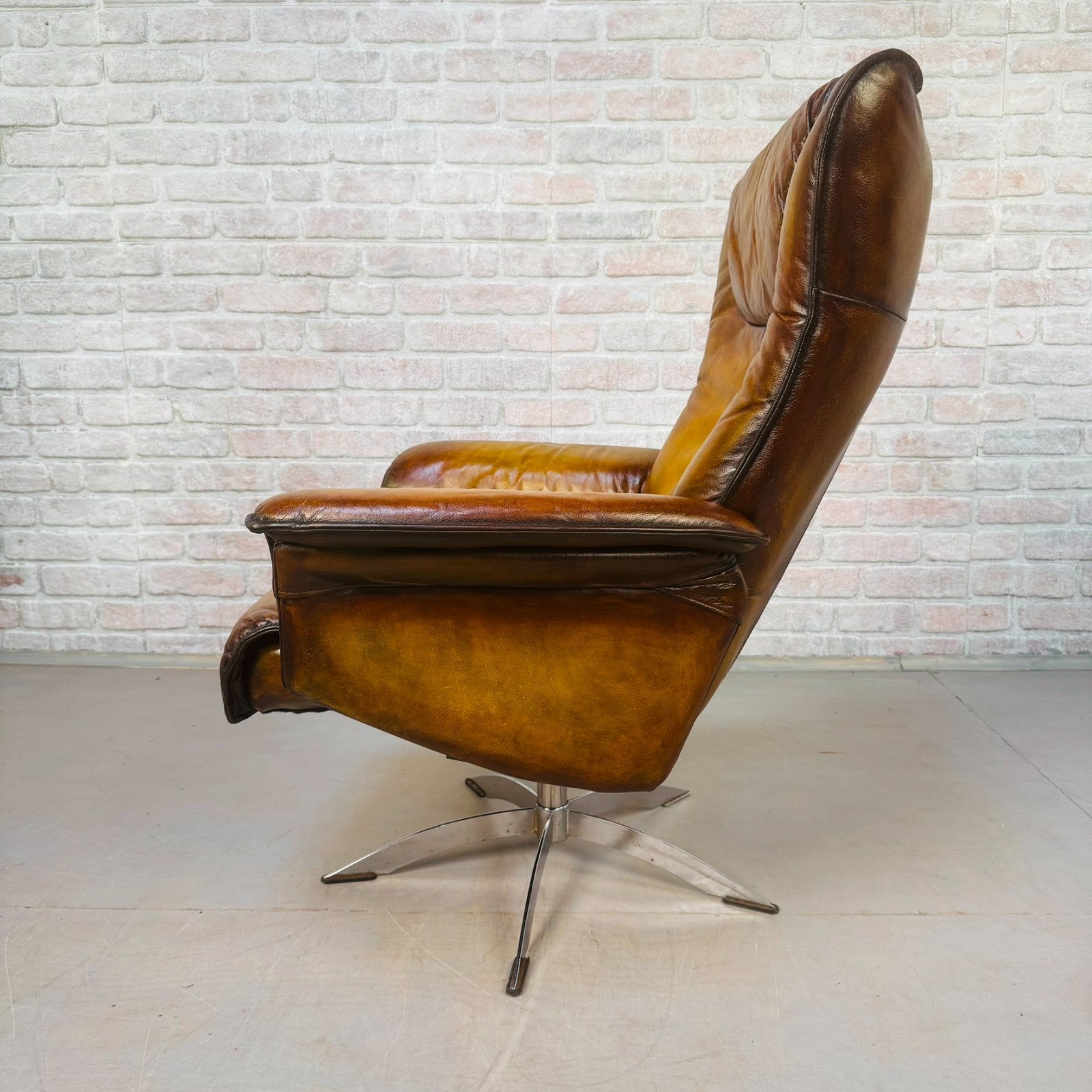 Vintage Danish Hort Knudsen Tan Leather Swivel Reclining Chair