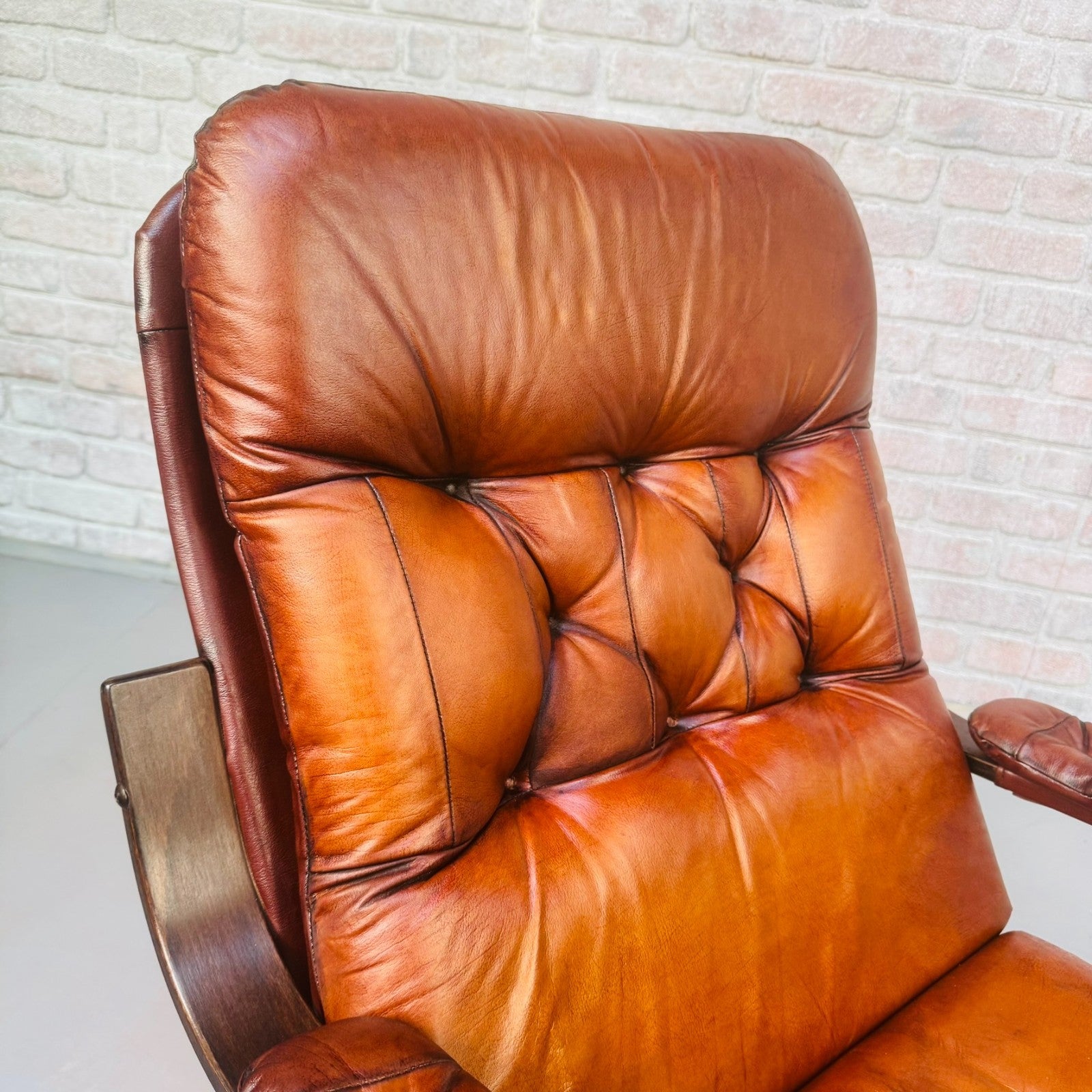Vintage Danish Hand Dyed Tan Leather Swivel Chair – Neat Proportions