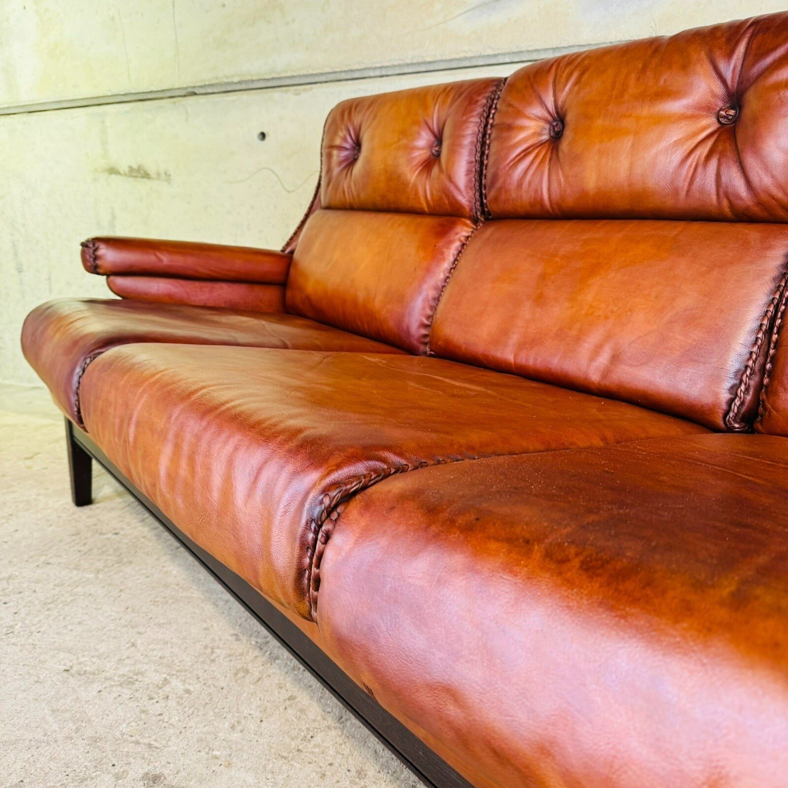 1970s Vintage Danish Long Three-Seater Cognac Leather Sofa – High Back