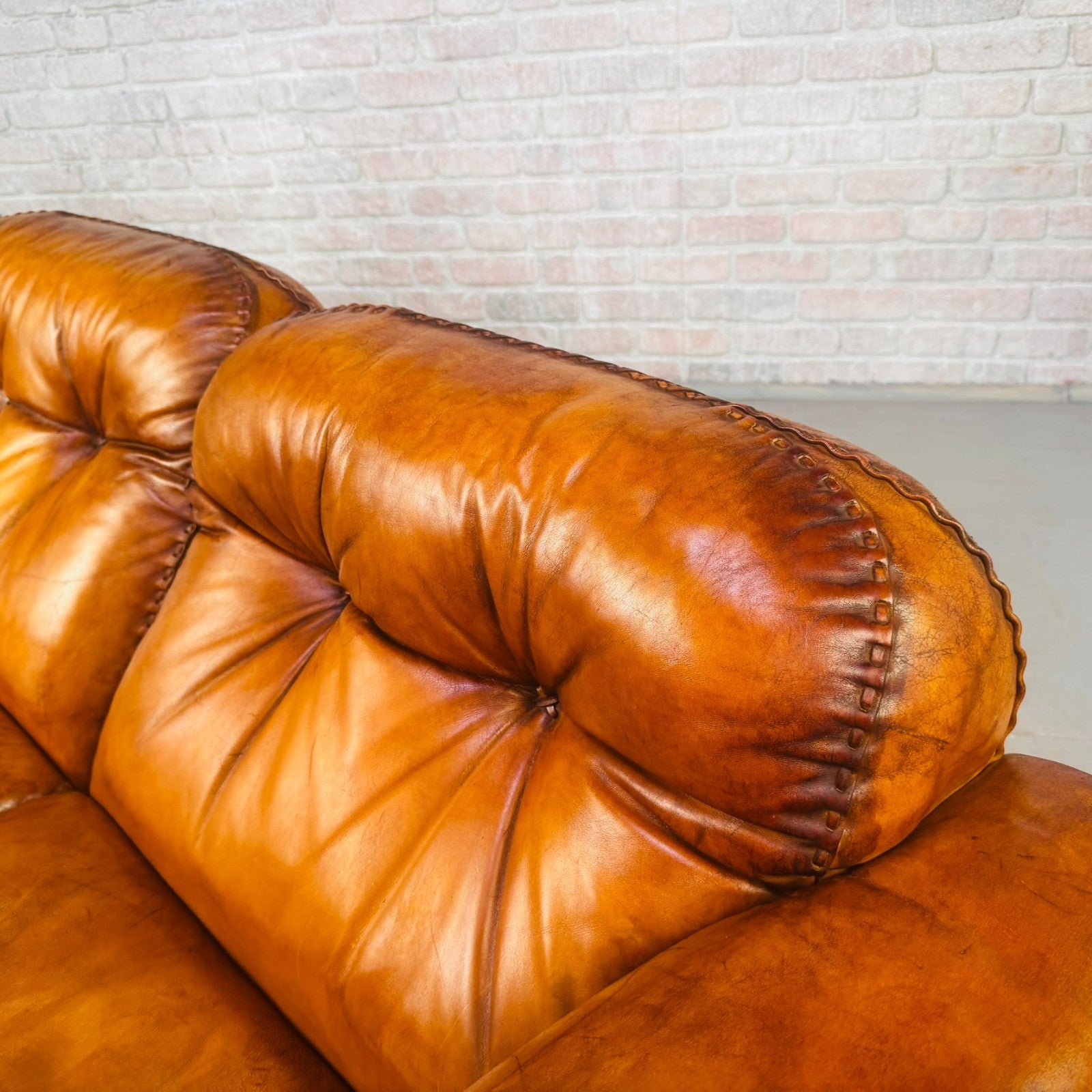 1970s Swiss De Sede DS-101 Tan Leather Three Seater & Armchair Suite