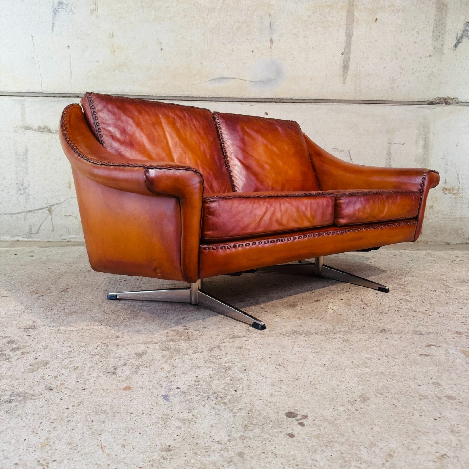 1970s "Matador" Two-Seater Light Tan Leather Sofa by Aage Christiansen