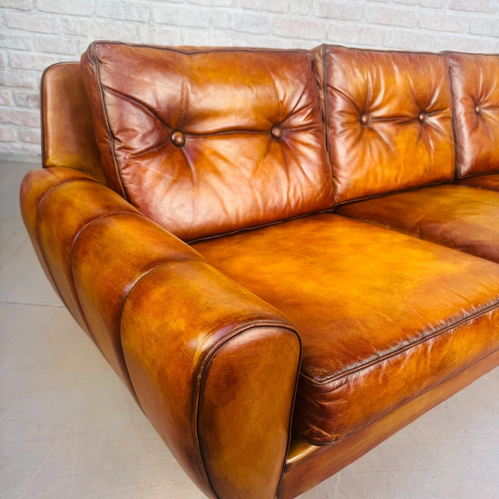Vintage 1970s Svend Skipper Tan Leather 3 Seater Sofa Chrome Ski Legs
