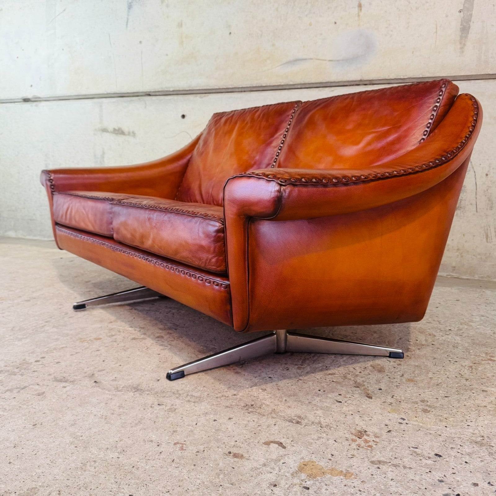 1970s "Matador" Two-Seater Light Tan Leather Sofa by Aage Christiansen