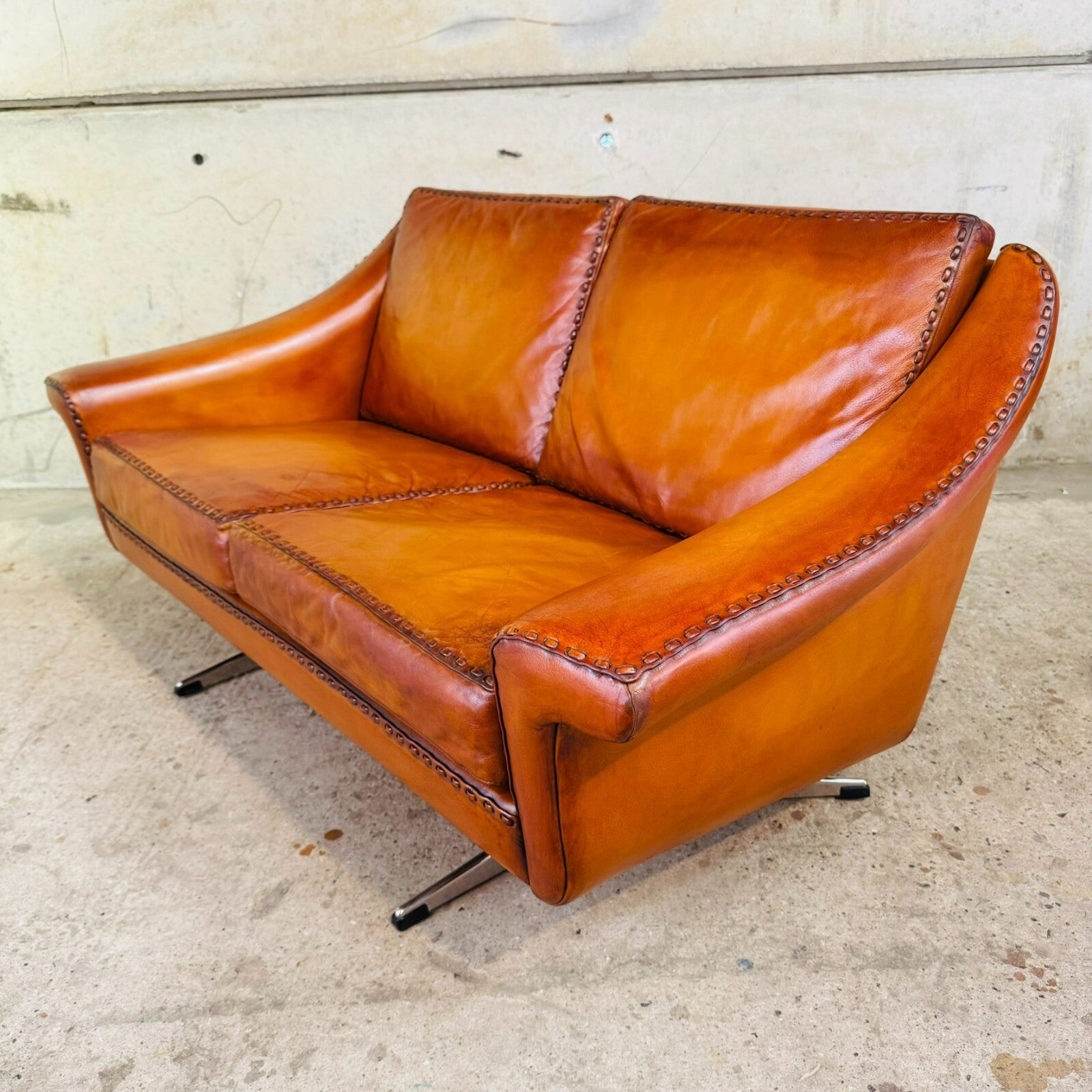 1970s "Matador" Two-Seater Light Tan Leather Sofa by Aage Christiansen