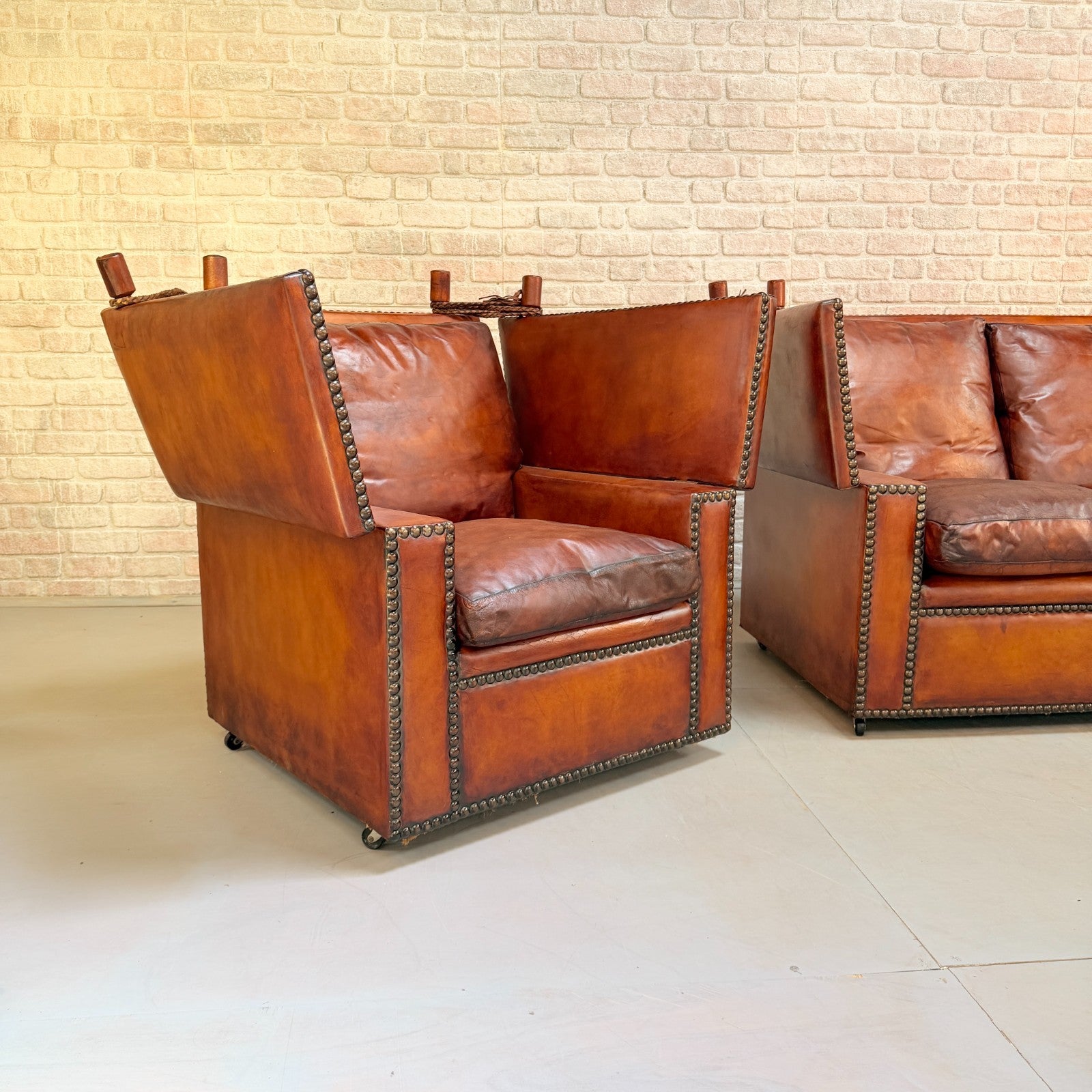 Vintage 1930s Knole Drop End Tan Leather Sofa & Armchairs Suite Antique