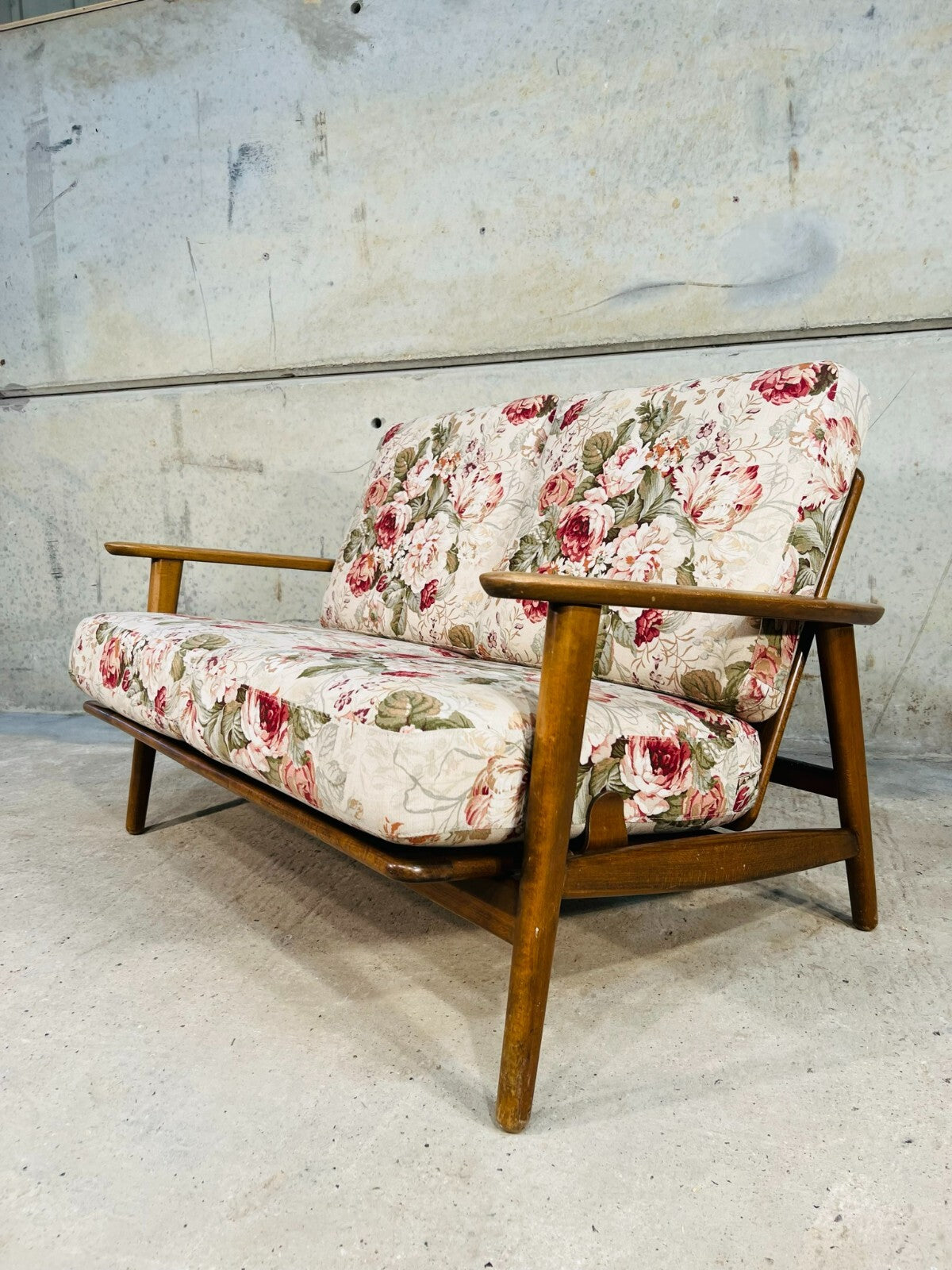 Original Danish 60s Hans Wegner GE-240 Sofa and Pair of Armchairs Suite