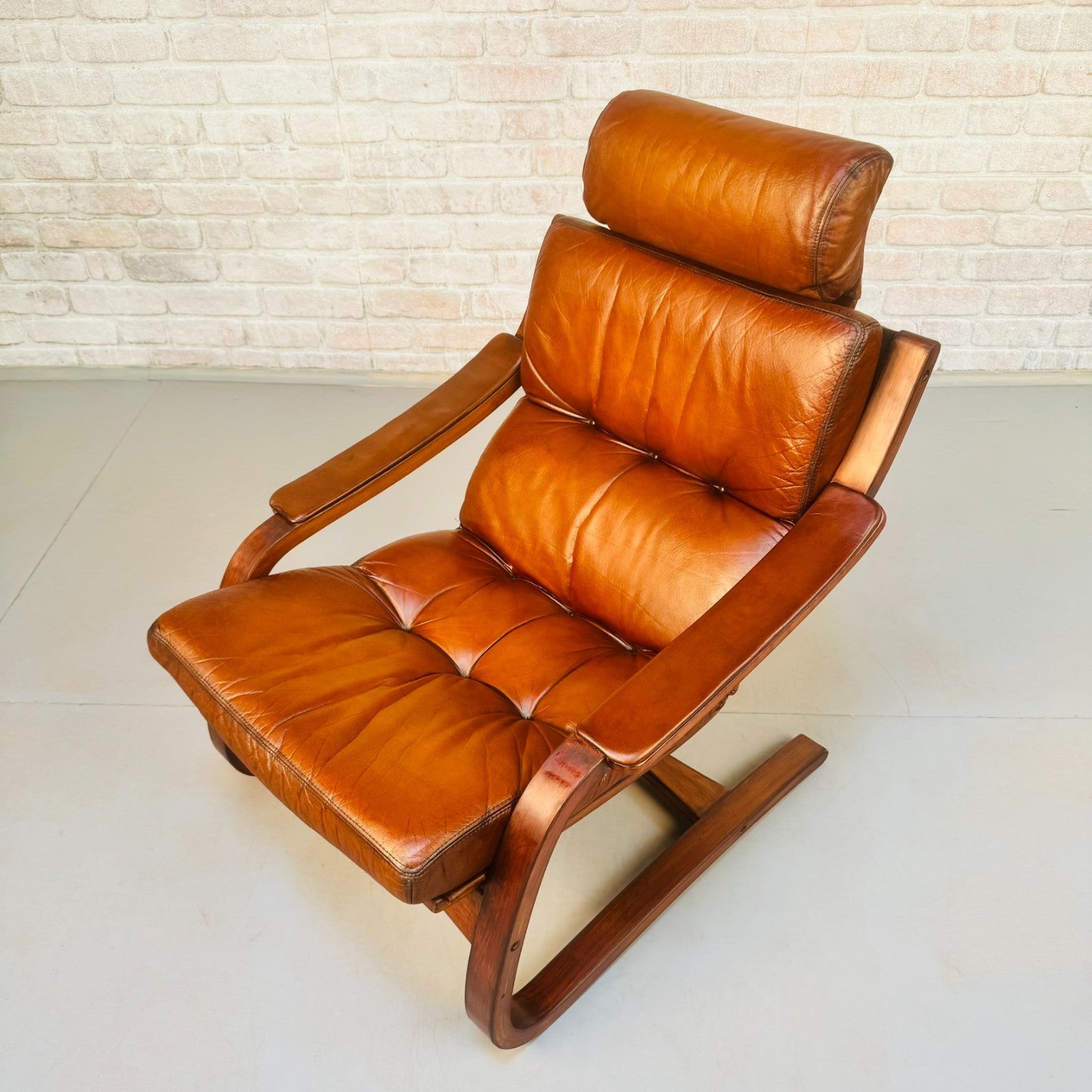 Vintage 1970s Skippers Møbler Danish Bentwood Cantilever Leather Armchair