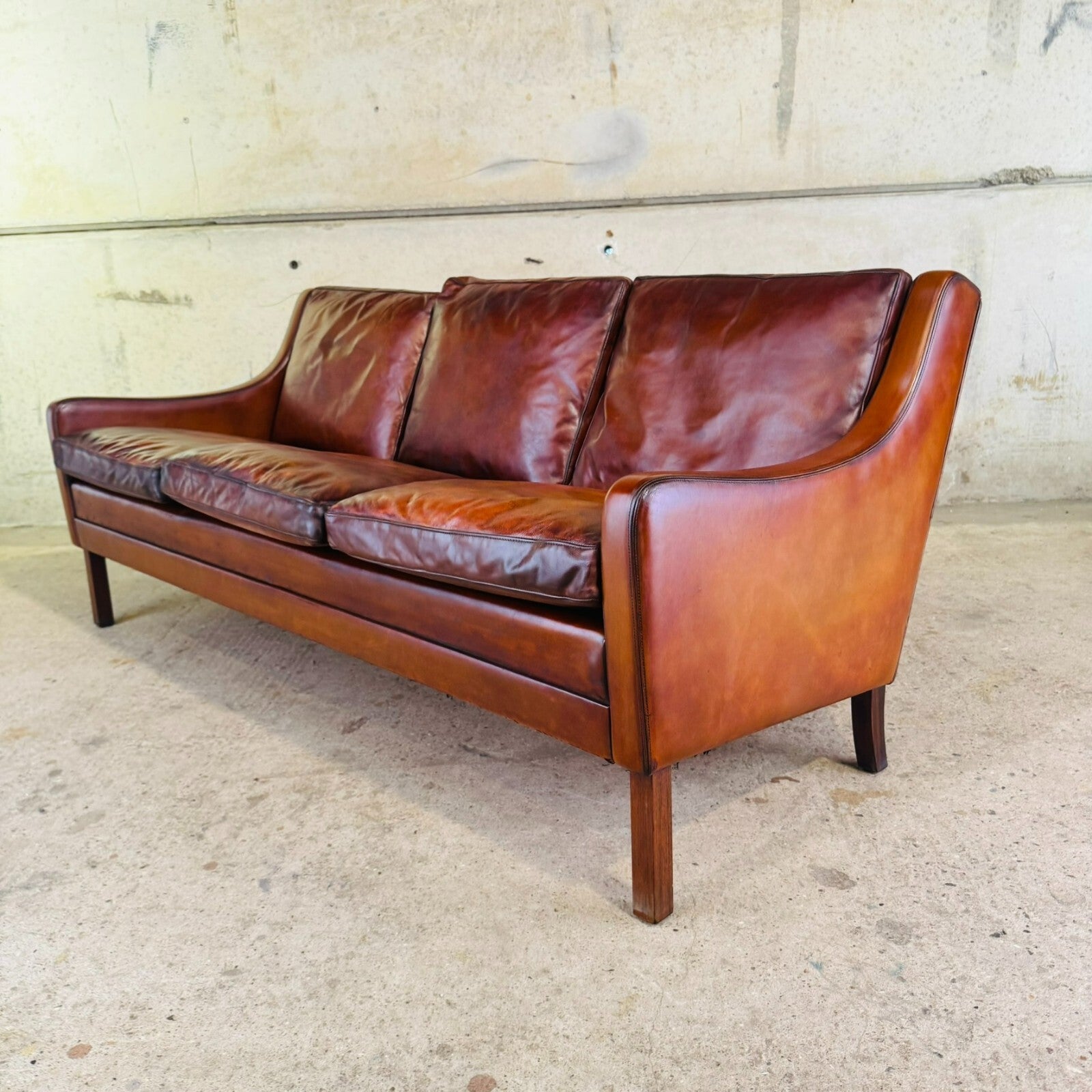 Elegant Vintage Danish 1970s Mogens Hansen Three-Seater Tan Leather Sofa