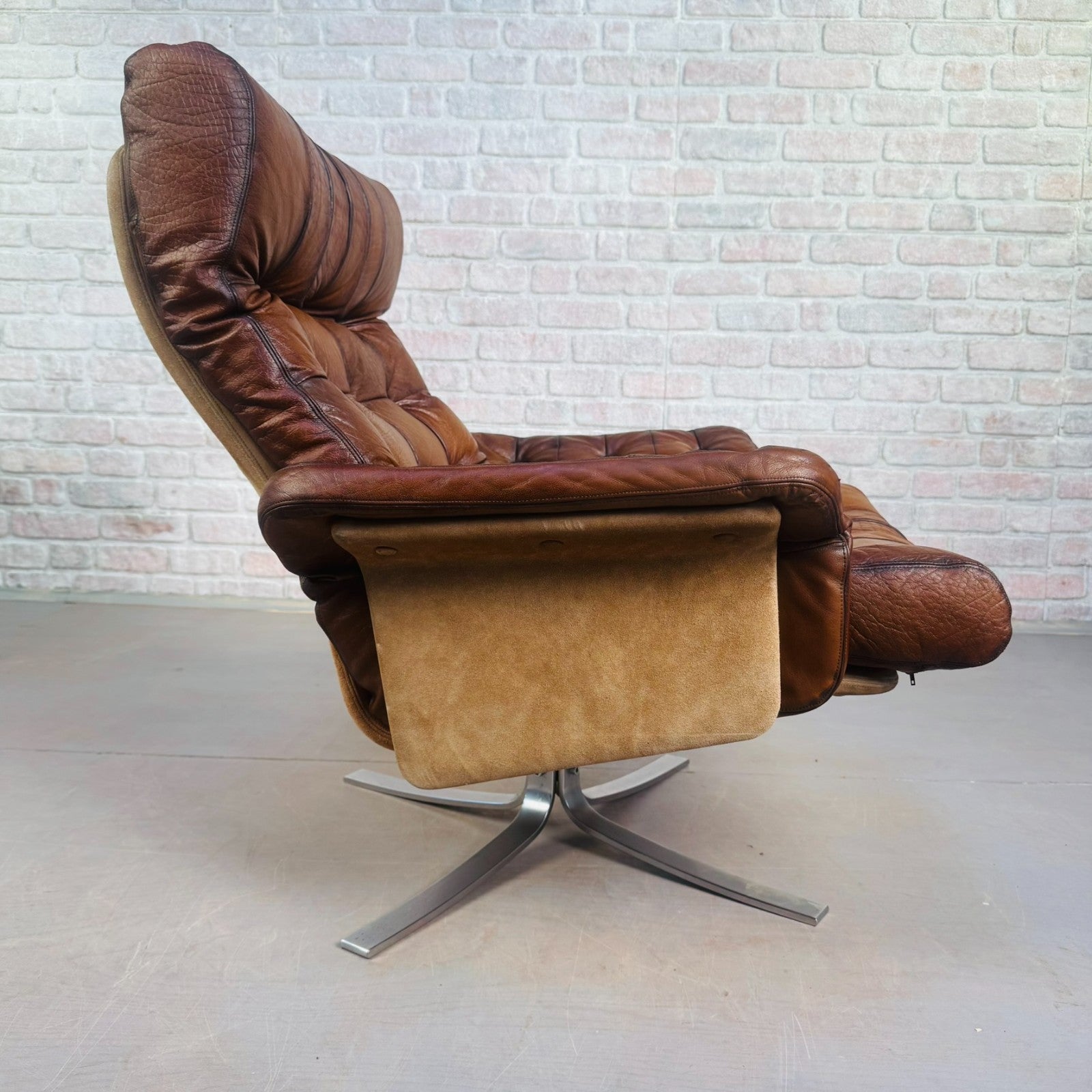 Vintage 60s Søren Nissen & Ebbe Gehl Swivel Lounge Chair by Jeki Møbler