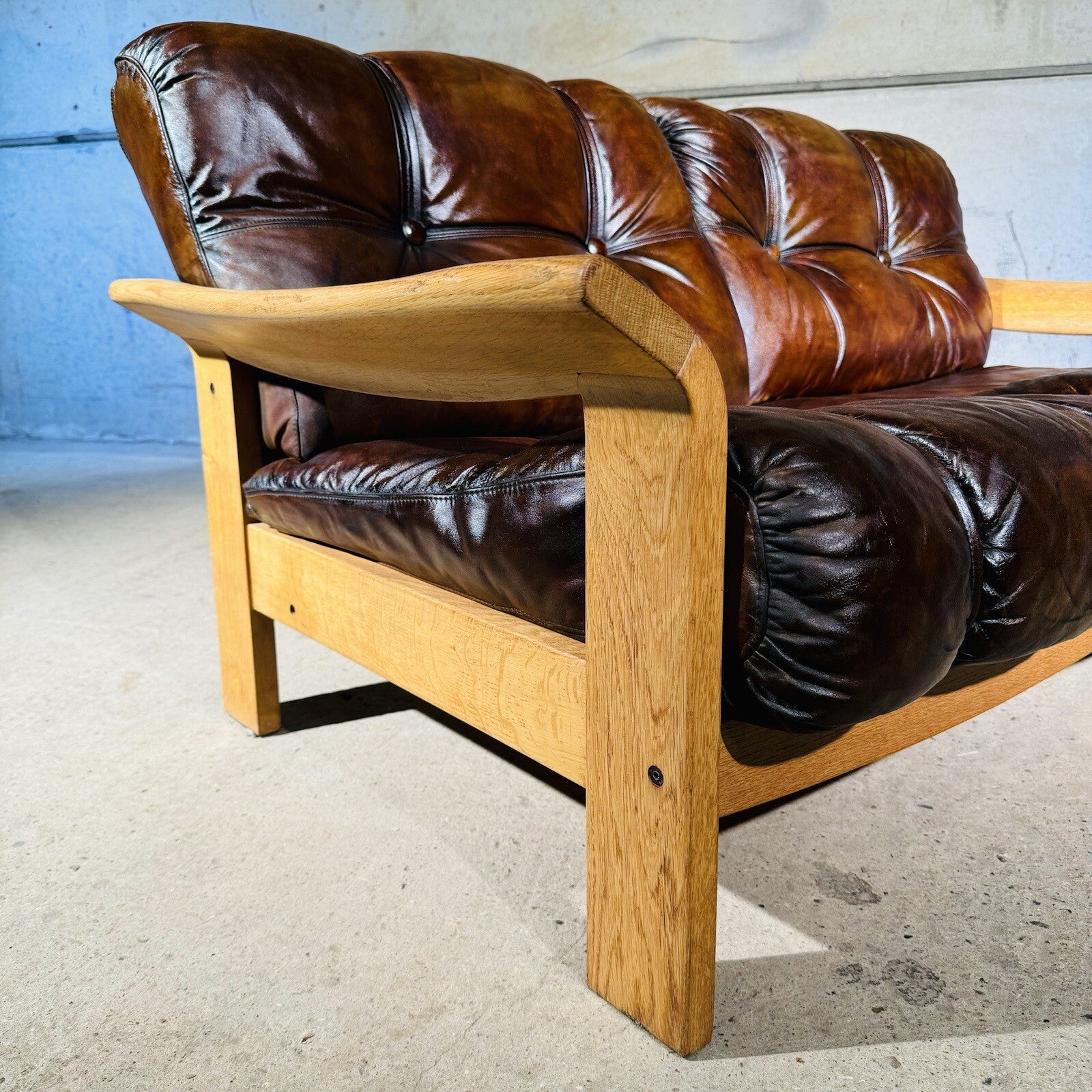 Nielaus Møbler Two-Seater Sofa Danish Design, Solid Oak, Hand-Dyed Leather