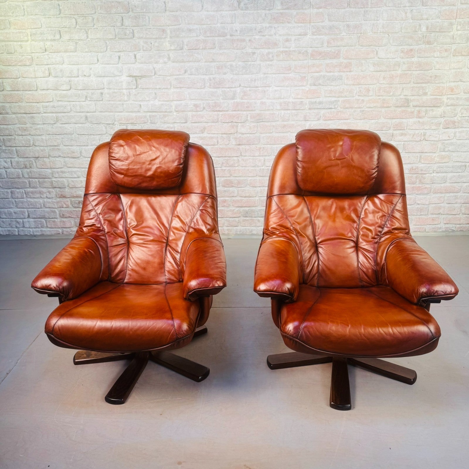 Pair Vintage Danish Tan Leather Reclining Swivel Chairs Mid Century Lounge Chair