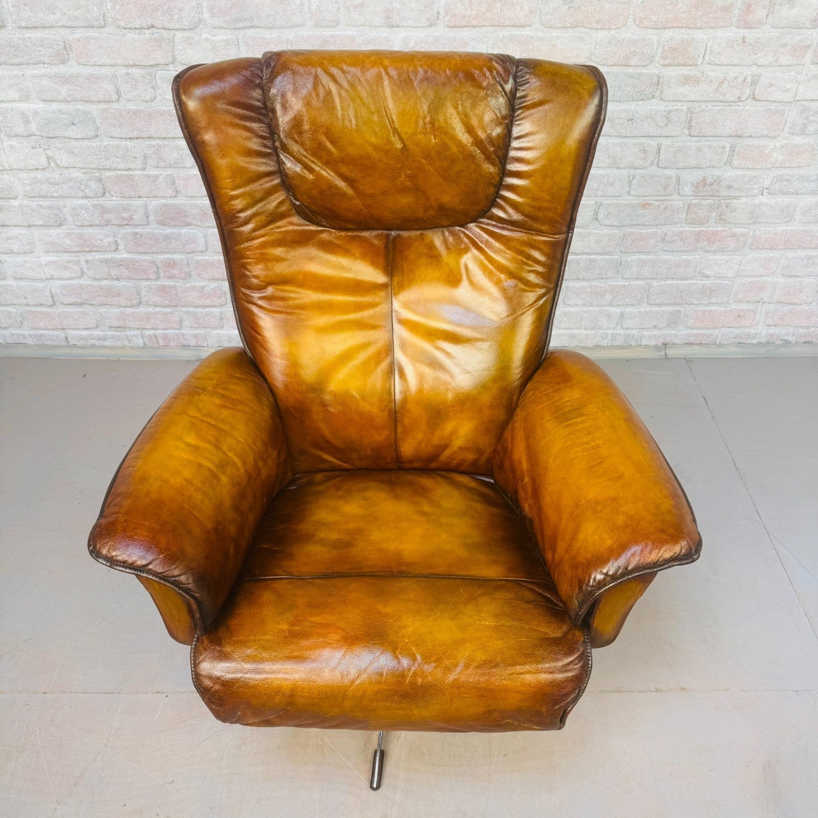 Vintage Danish Hort Knudsen Tan Leather Swivel Reclining Chair