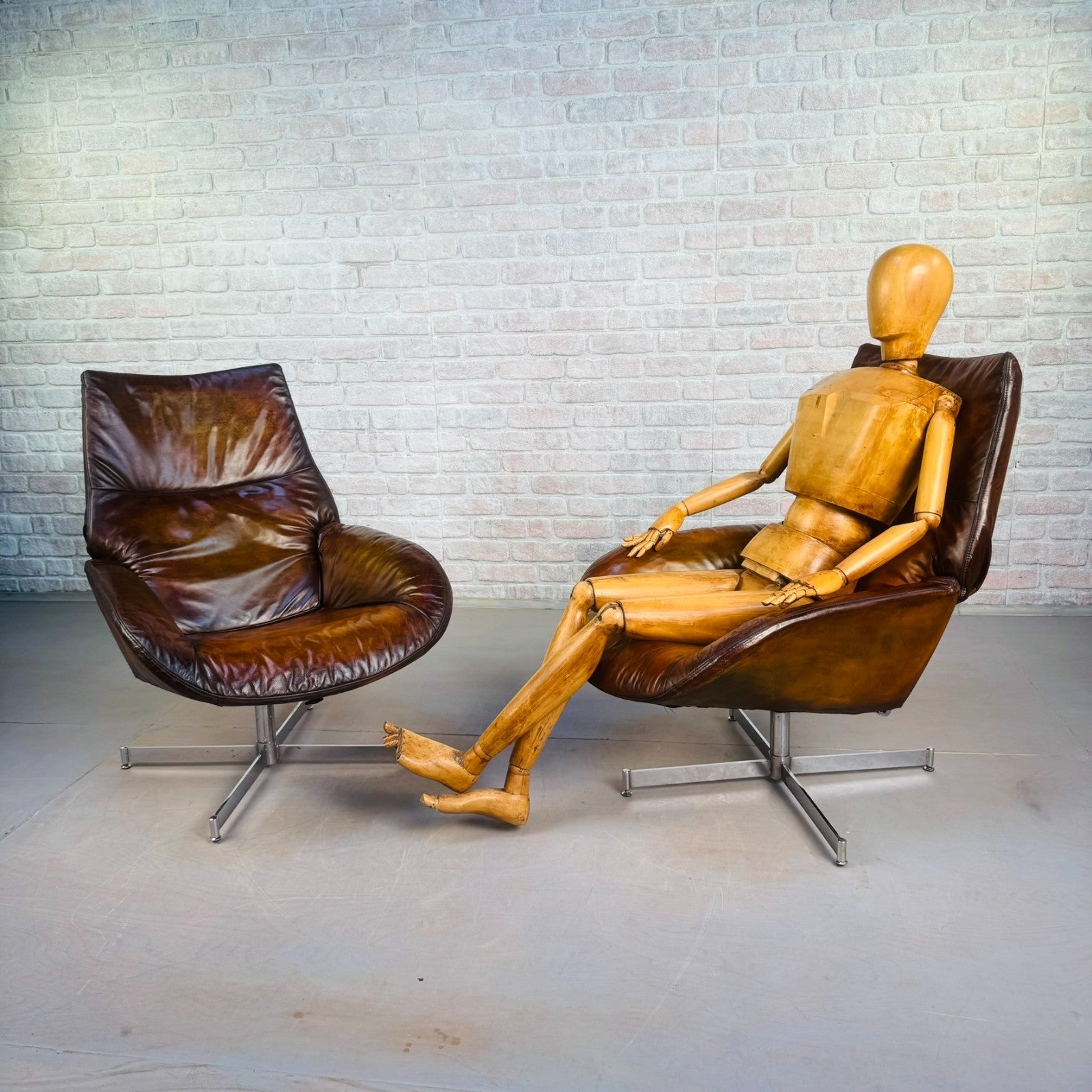Stylish Vintage Danish Tan Leather Swivel Reclining Armchairs – Beautiful Patina