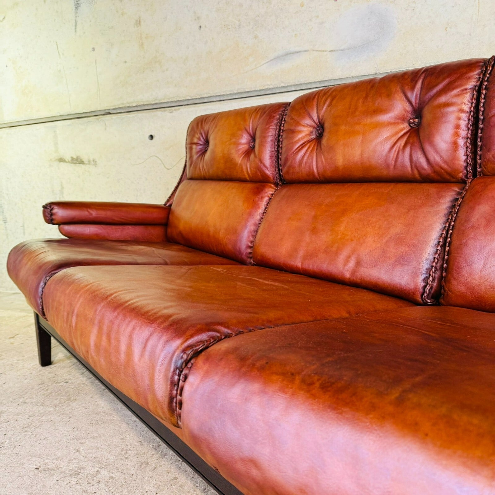 1970s Vintage Danish Long Three-Seater Cognac Leather Sofa – High Back