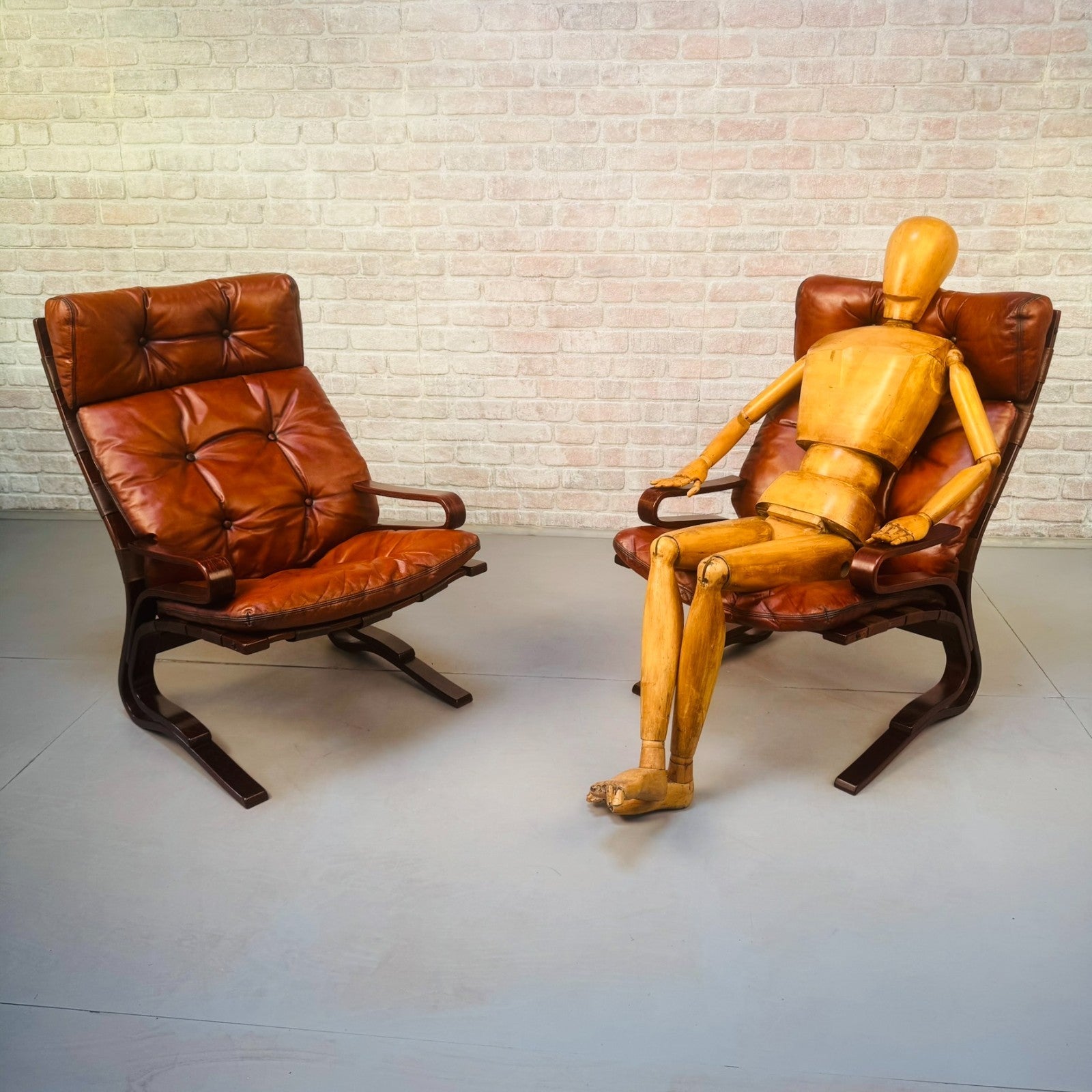 Vintage 1970s Hove Mobler Skyline Lounge Chairs Tan Leather Bentwood Beech