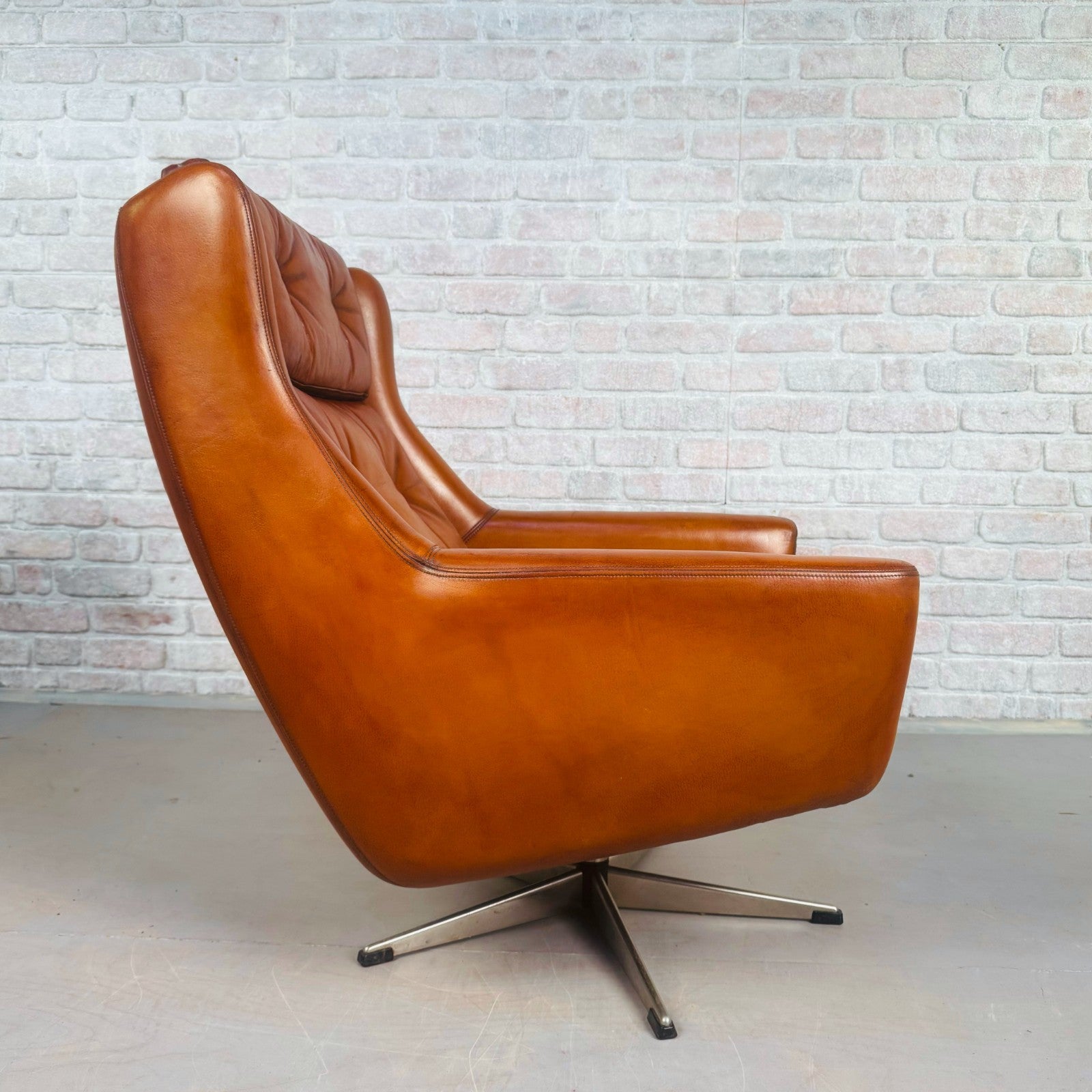 Vintage 1970s Danish Cognac Leather Egg Swivel Chair by Eran